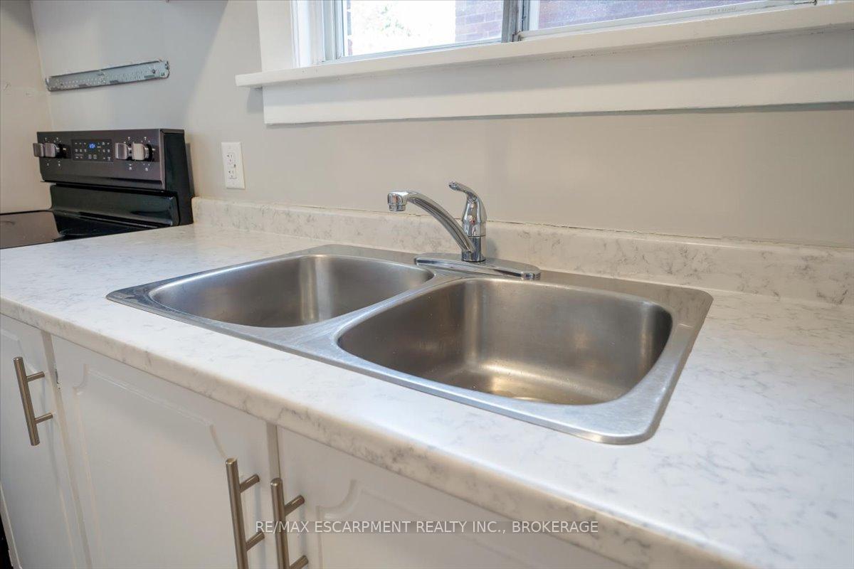 Photo 10 of Unit Main, 3 Carleton Street S, Thorold, Thorold Downtown — HOMEH