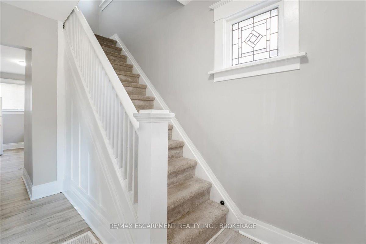 Photo 14 of Unit Main, 3 Carleton Street S, Thorold, Thorold Downtown — HOMEH