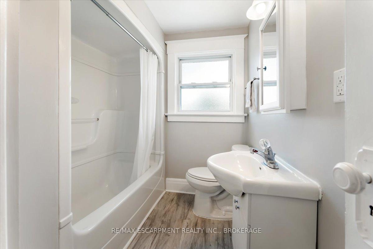 Photo 22 of Unit Main, 3 Carleton Street S, Thorold, Thorold Downtown — HOMEH
