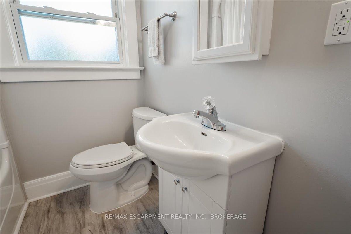 Photo 23 of Unit Main, 3 Carleton Street S, Thorold, Thorold Downtown — HOMEH