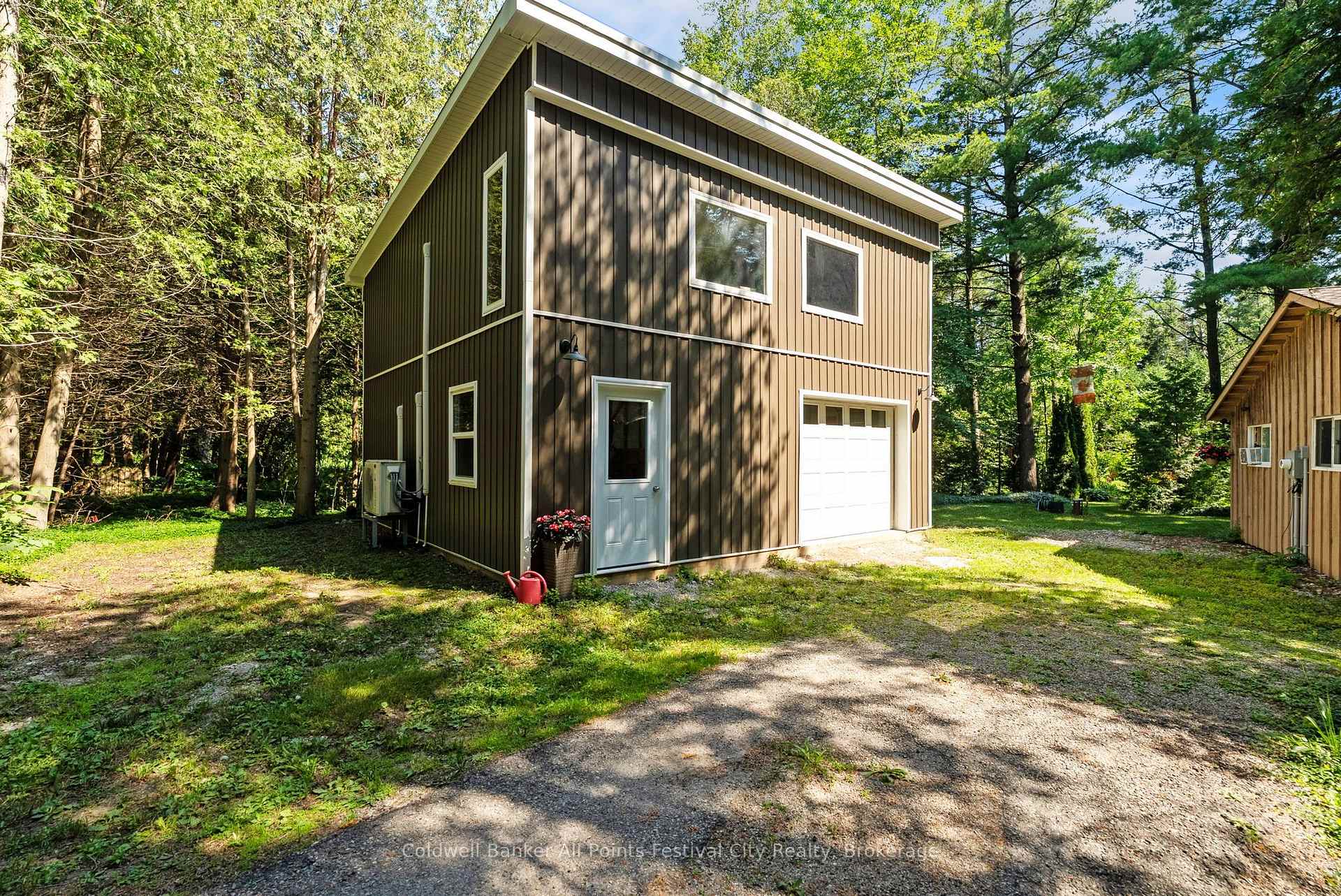 Photo 2 of 33587 Rowcliffe Drive, Central Huron, Goderich — HOMEH