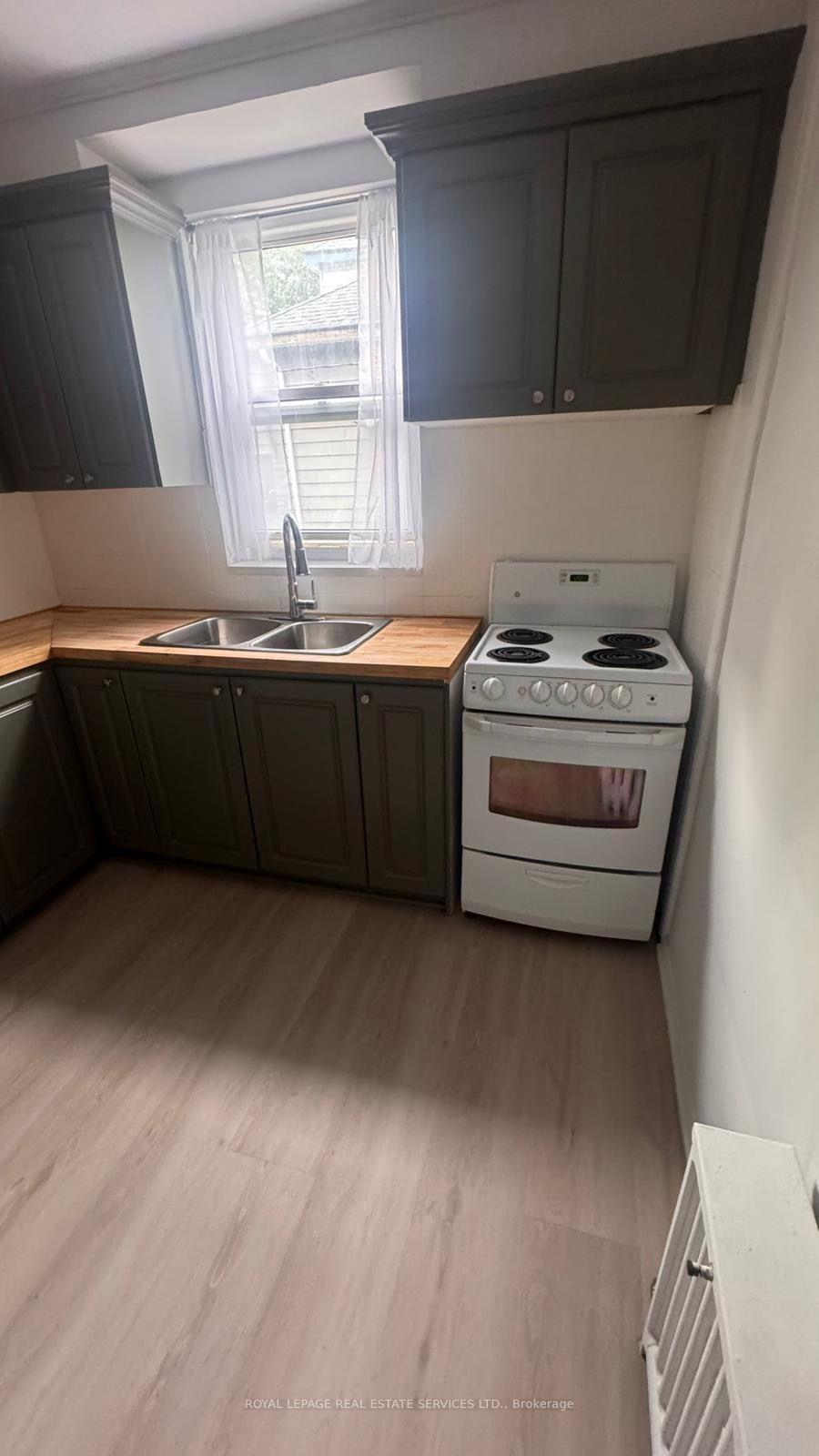 Photo 9 of Unit 203, 55A Long Branch Avenue, Etobicoke, Long Branch — HOMEH