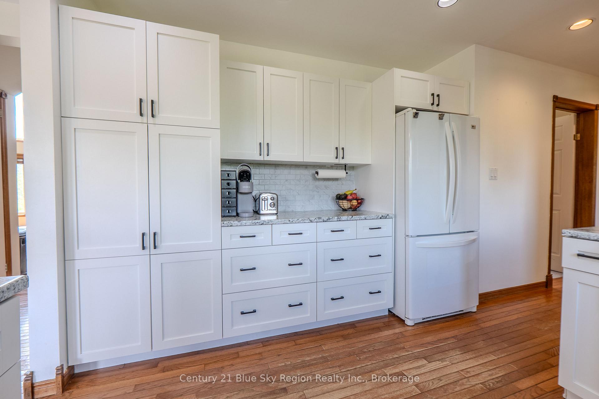 Photo 7 of 1033 Centennial Crescent, East Ferris — HOMEH