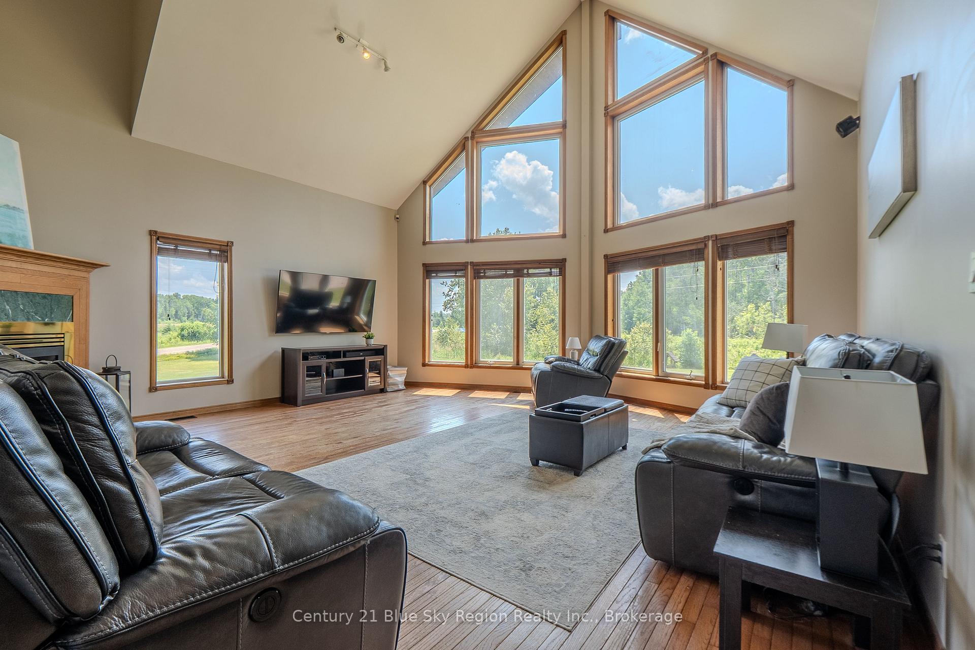 Photo 18 of 1033 Centennial Crescent, East Ferris — HOMEH