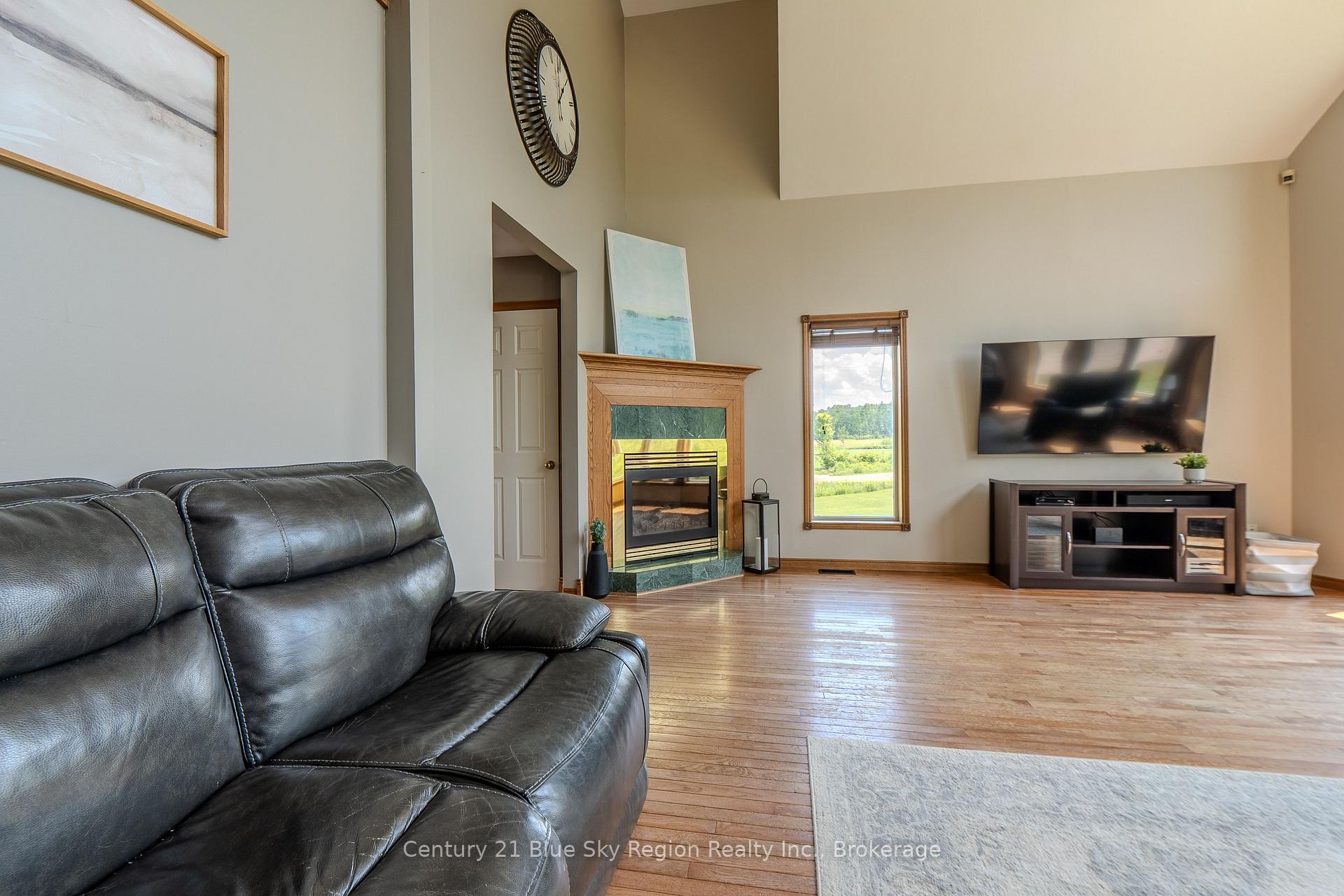 Photo 19 of 1033 Centennial Crescent, East Ferris — HOMEH