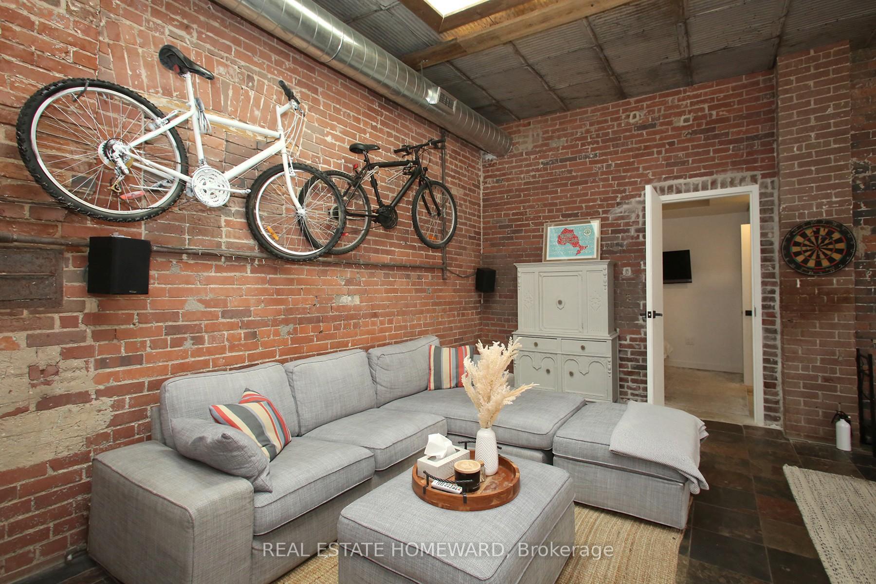 Photo 4 of 147 Boston Avenue, Toronto, South Riverdale — HOMEH
