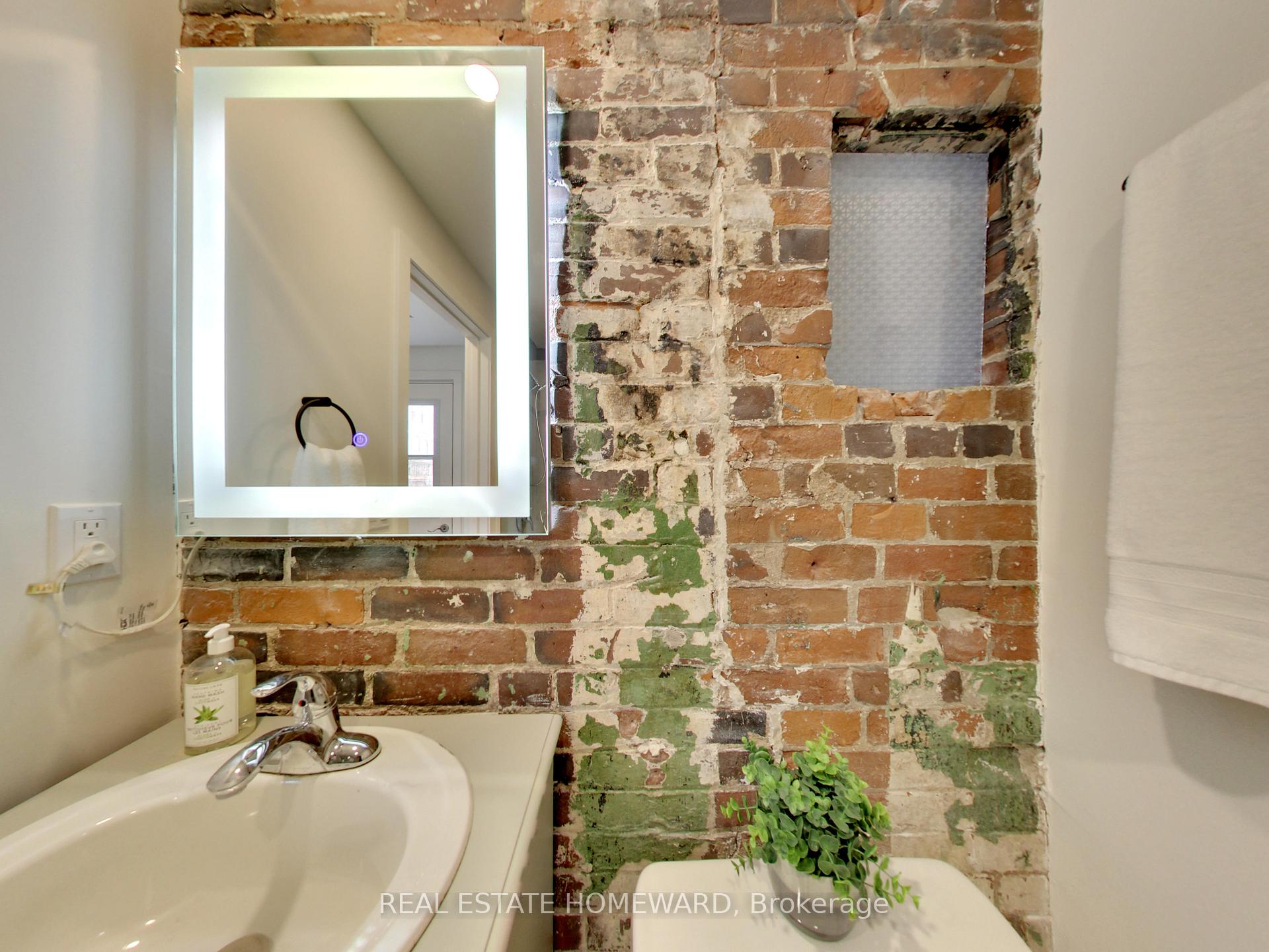 Photo 14 of 147 Boston Avenue, Toronto, South Riverdale — HOMEH