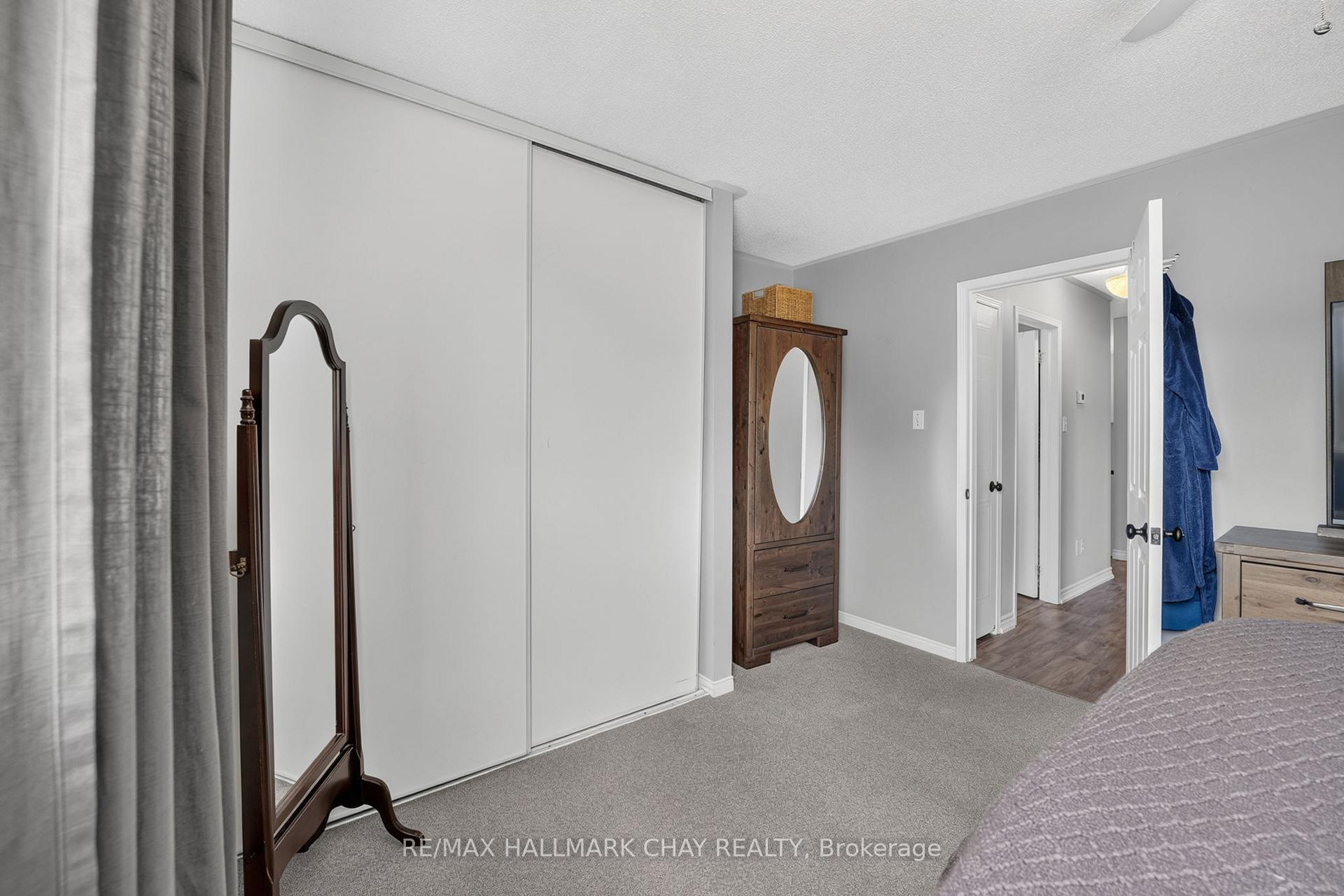 Photo 34 of 41 Hodgson Drive, Barrie, Northwest — HOMEH