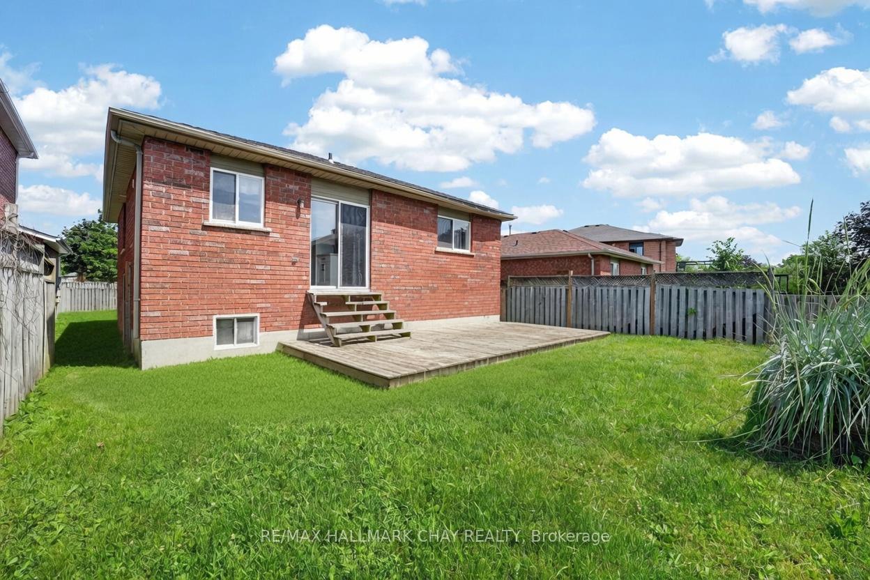Photo 39 of 41 Hodgson Drive, Barrie, Northwest — HOMEH