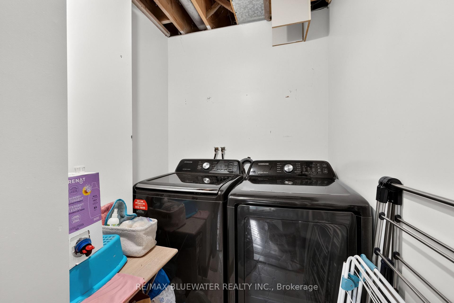 Photo 14 of 177 Toronto Street, West Perth, Mitchell — HOMEH