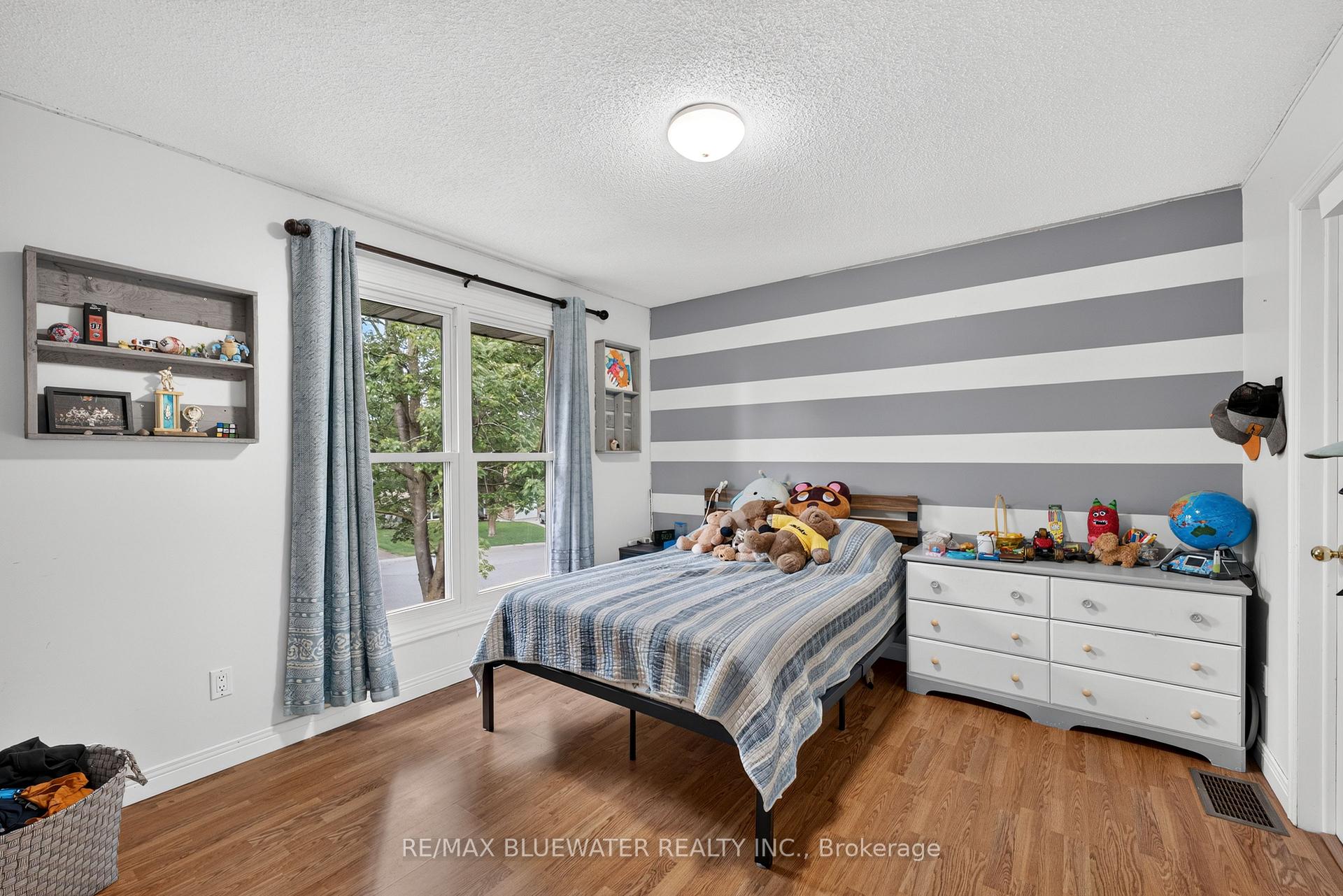 Photo 22 of 177 Toronto Street, West Perth, Mitchell — HOMEH