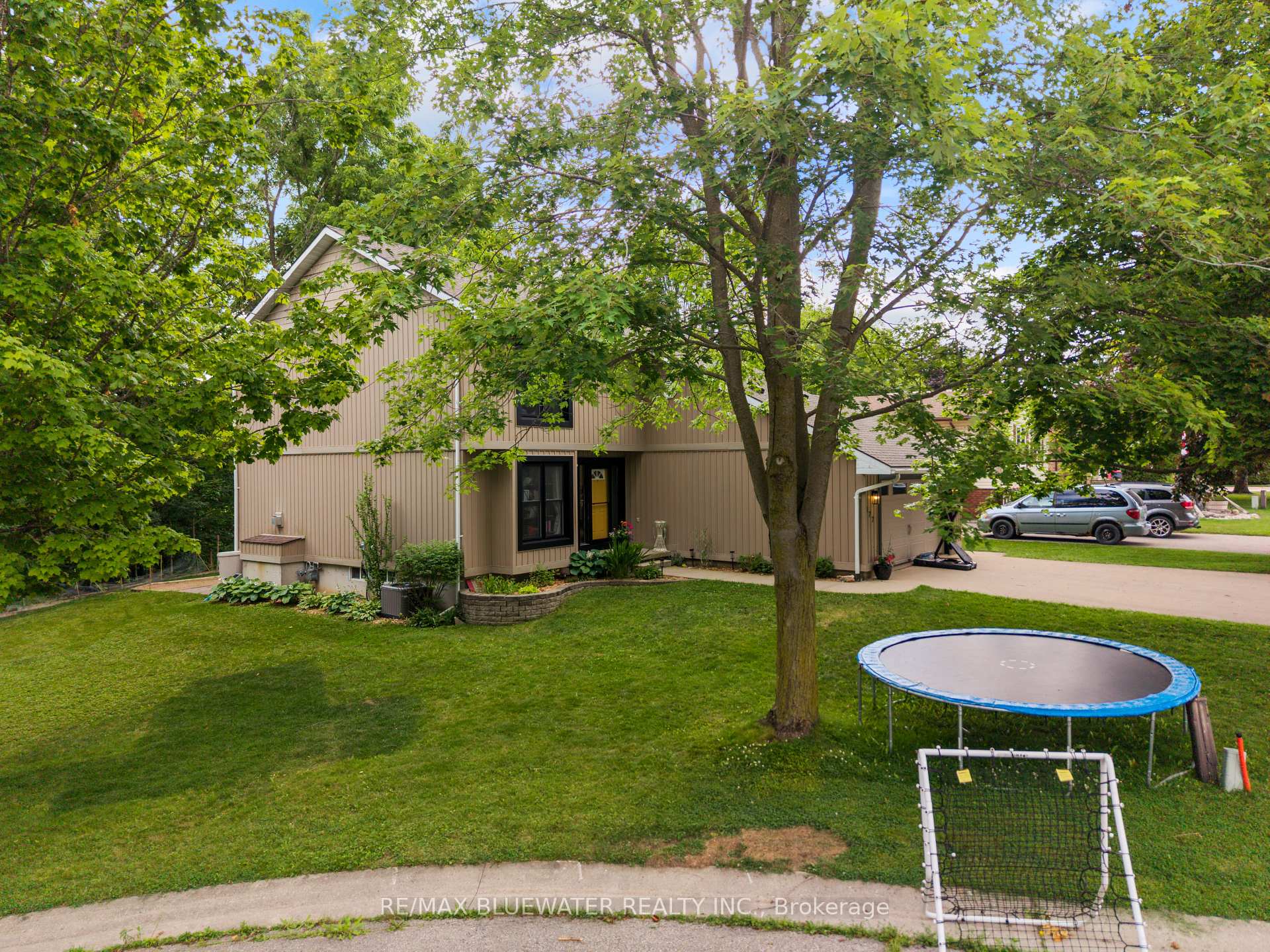 Photo 33 of 177 Toronto Street, West Perth, Mitchell — HOMEH