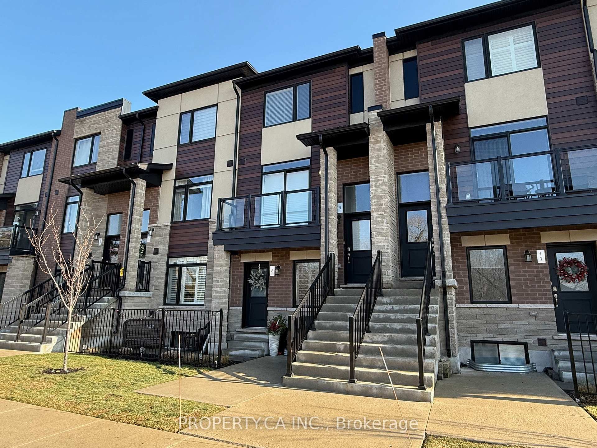 Photo 2 of Unit 9, 590 North Service Road, Hamilton, Lakeshore — HOMEH