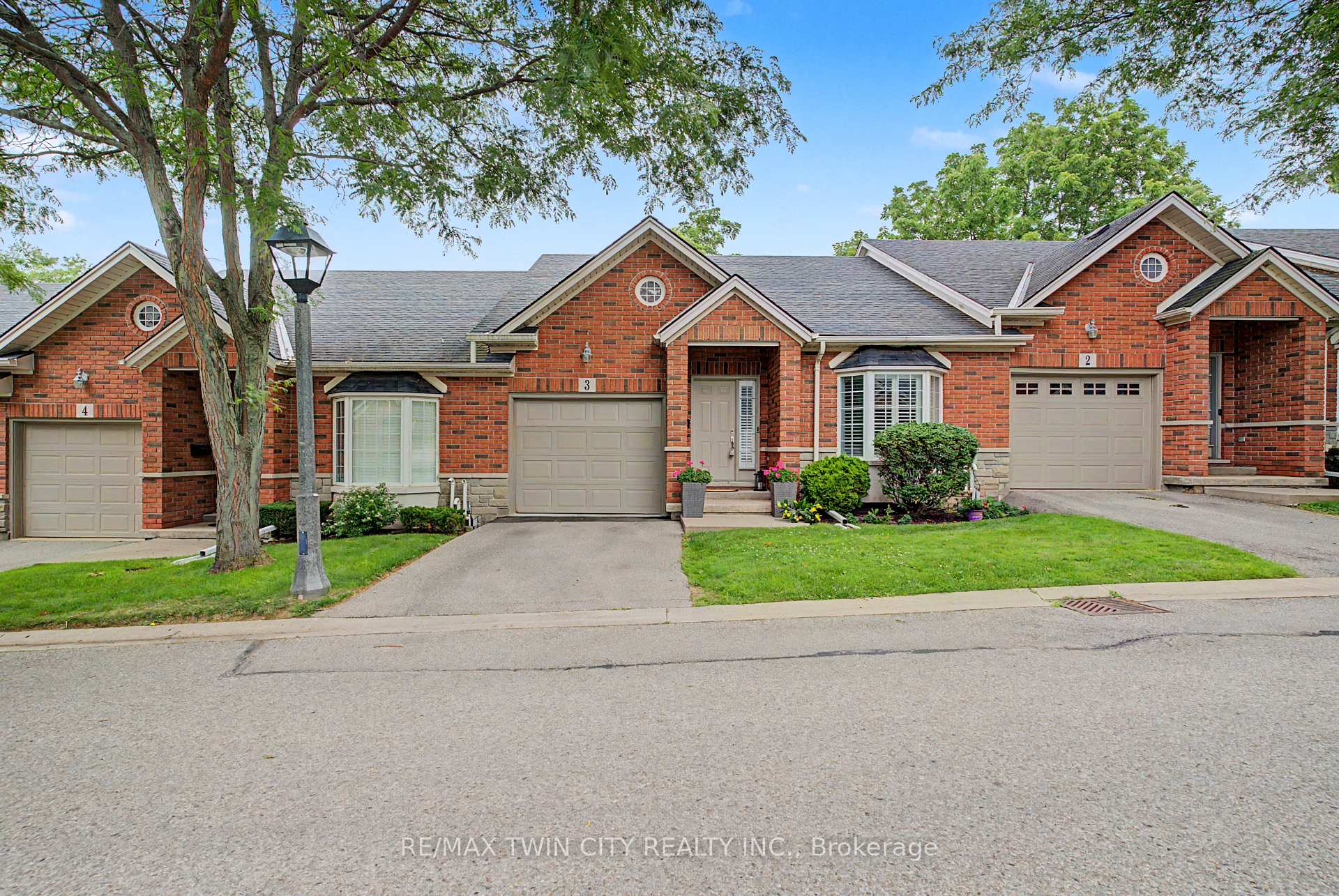 Photo 2 of Unit 3, 24 Hardy Road, Brantford, Ava Rd — HOMEH