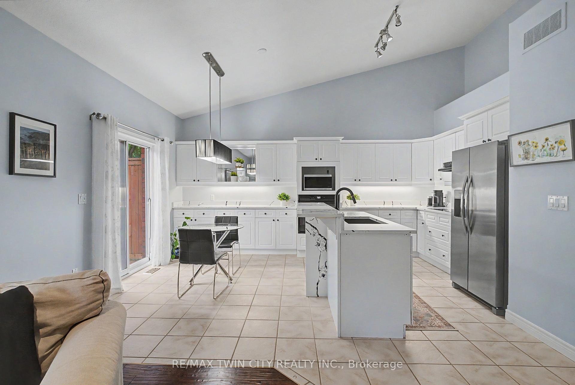 Photo 8 of Unit 3, 24 Hardy Road, Brantford, Ava Rd — HOMEH