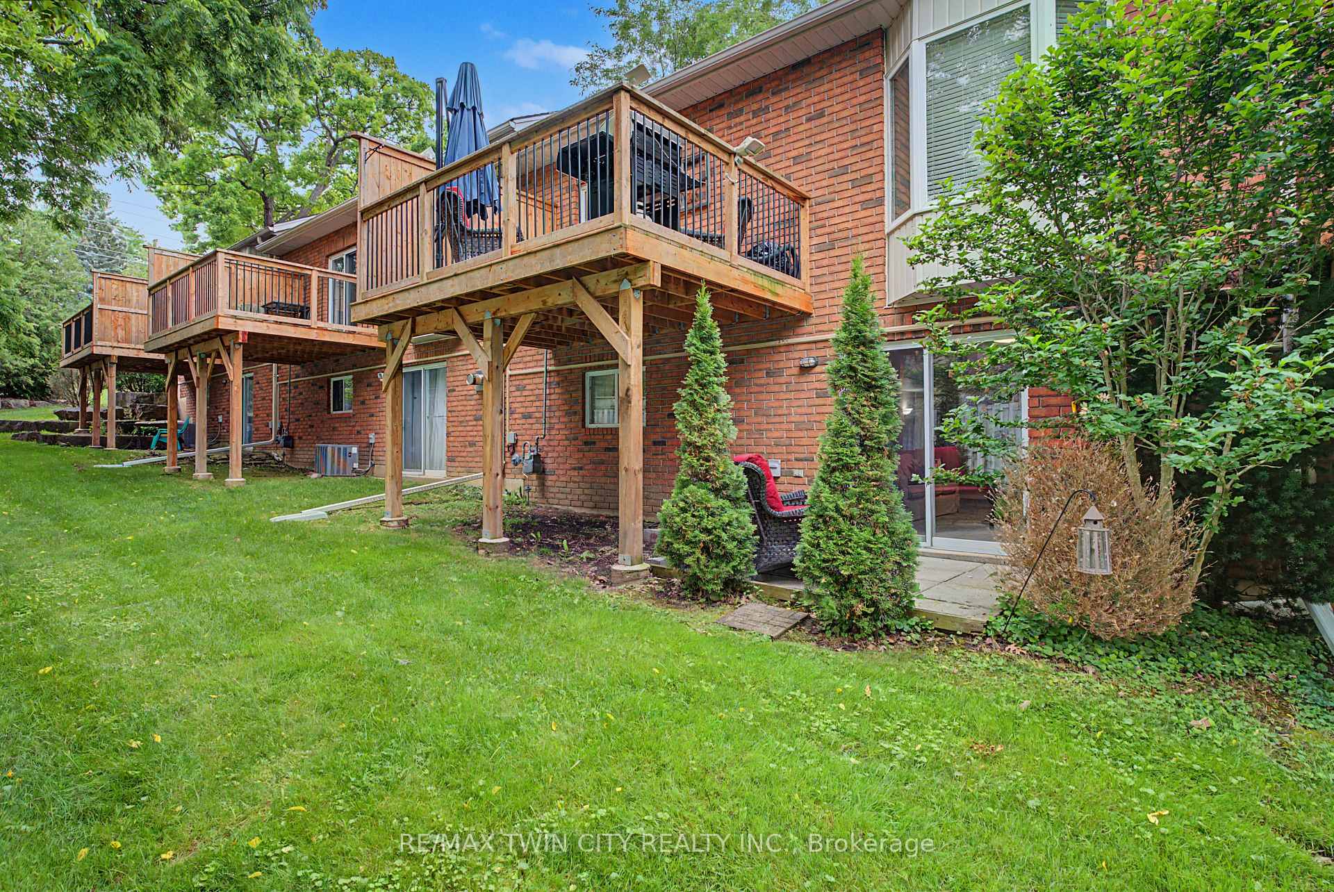 Photo 31 of Unit 3, 24 Hardy Road, Brantford, Ava Rd — HOMEH