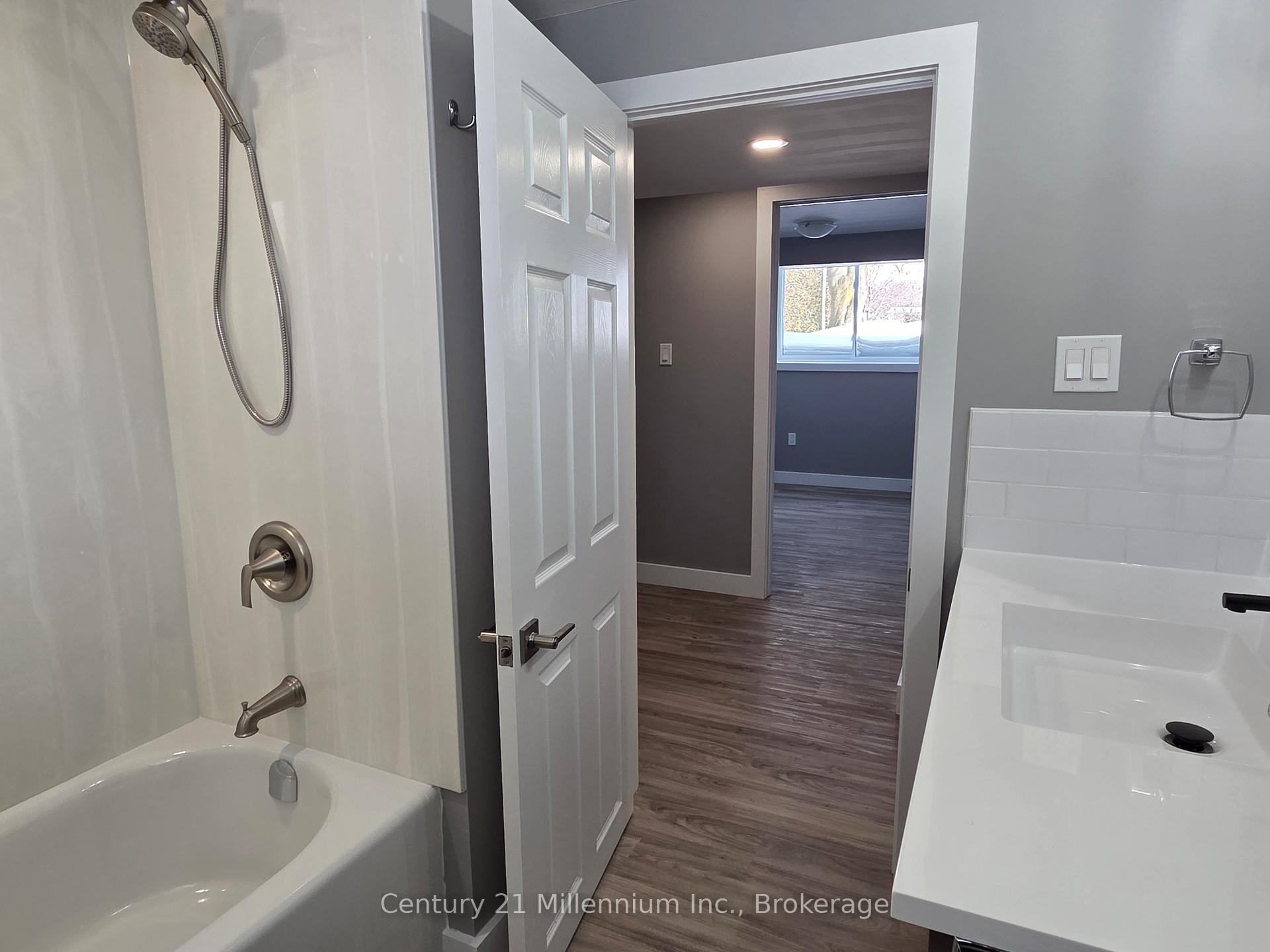 Photo 8 of Unit Unit 2, 398 Kingsway Street E, Kincardine — HOMEH