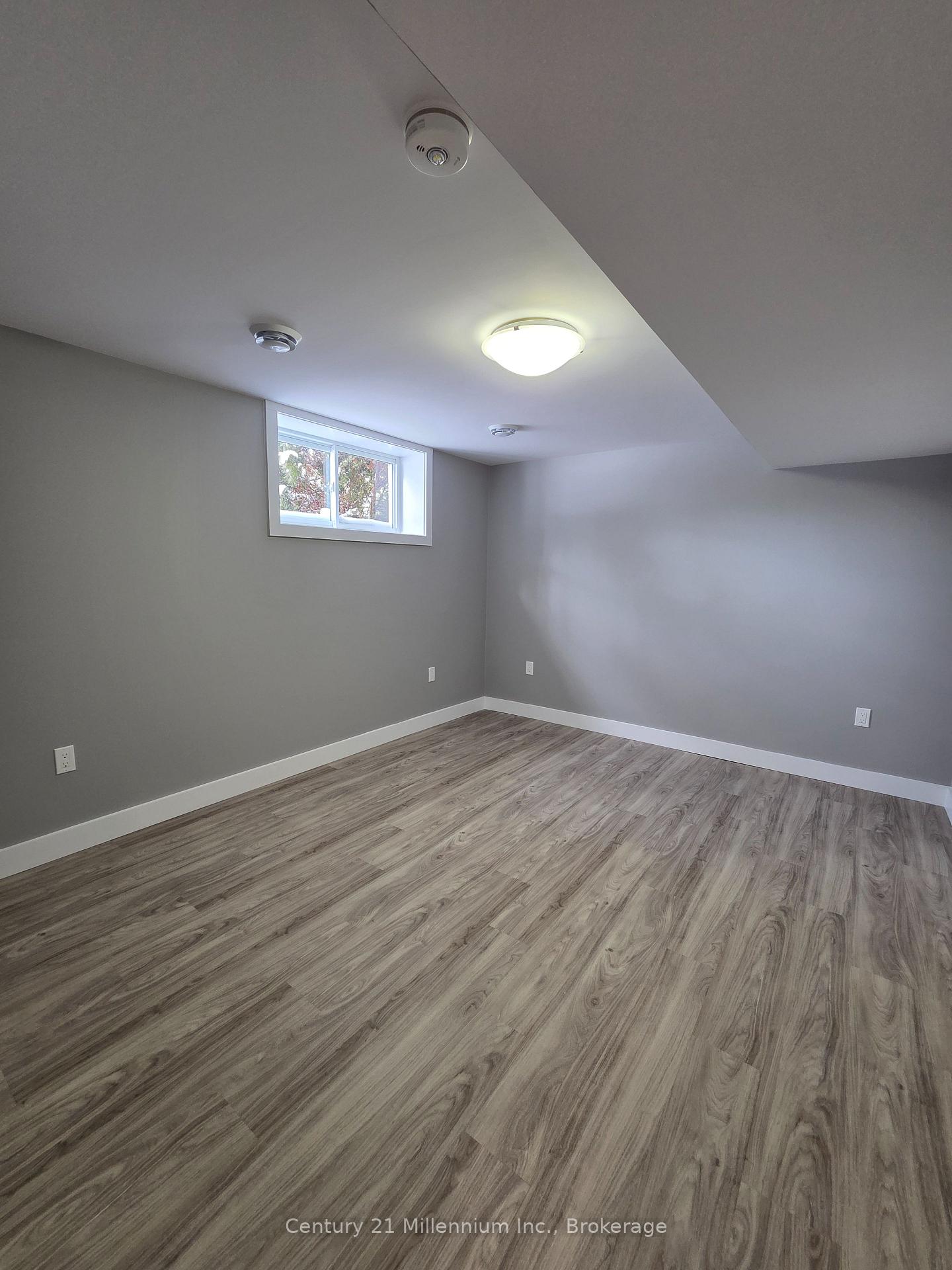 Photo 11 of Unit Unit 2, 398 Kingsway Street E, Kincardine — HOMEH