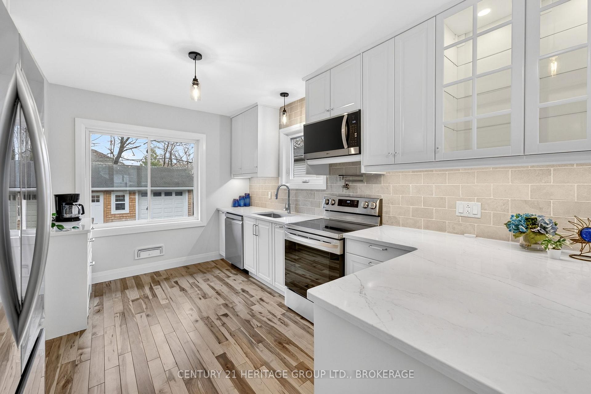 Photo 7 of 439 College Street, Kingston, Central City East — HOMEH