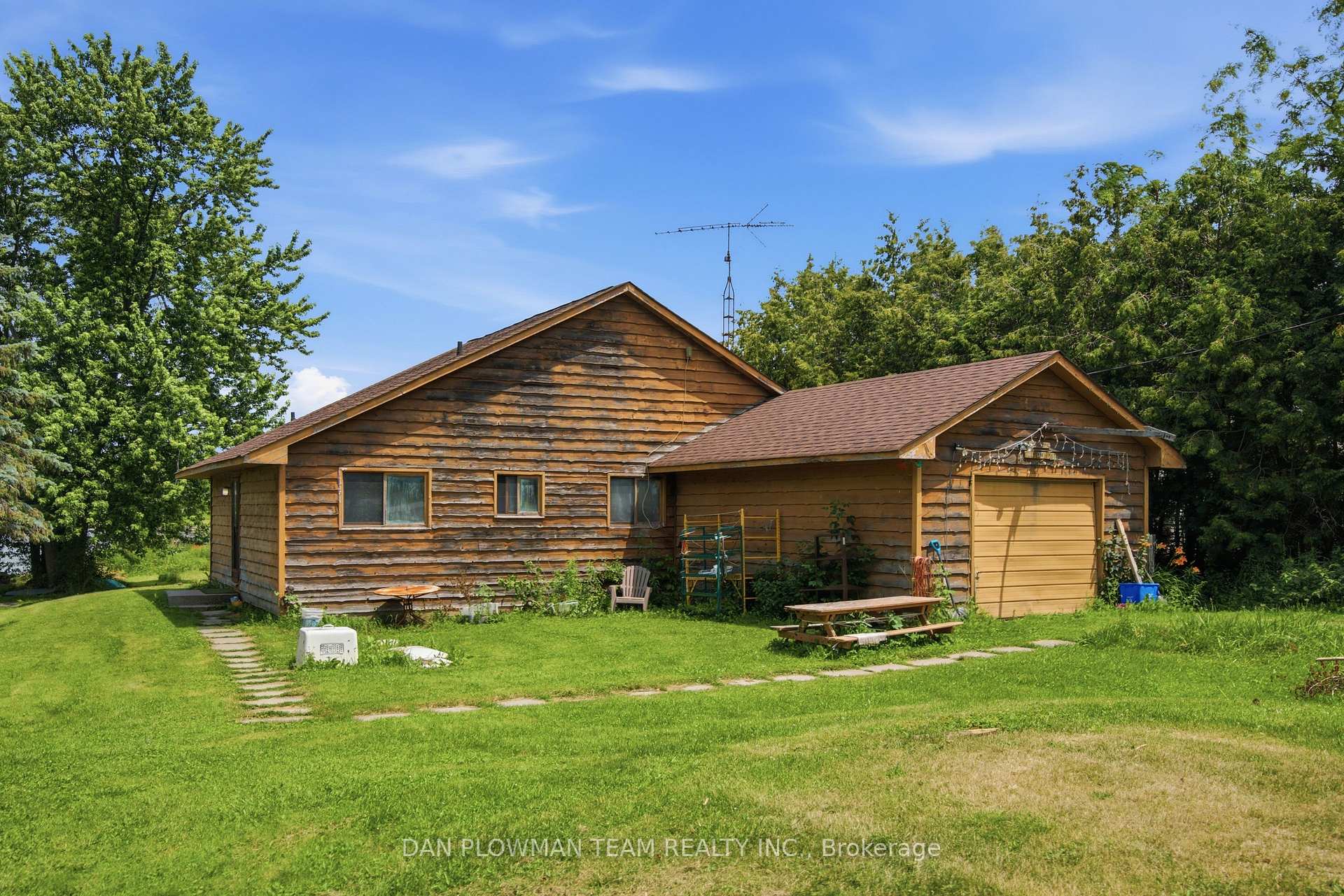 Photo 9 of 27 Park Street, Scugog, Rural Scugog — HOMEH