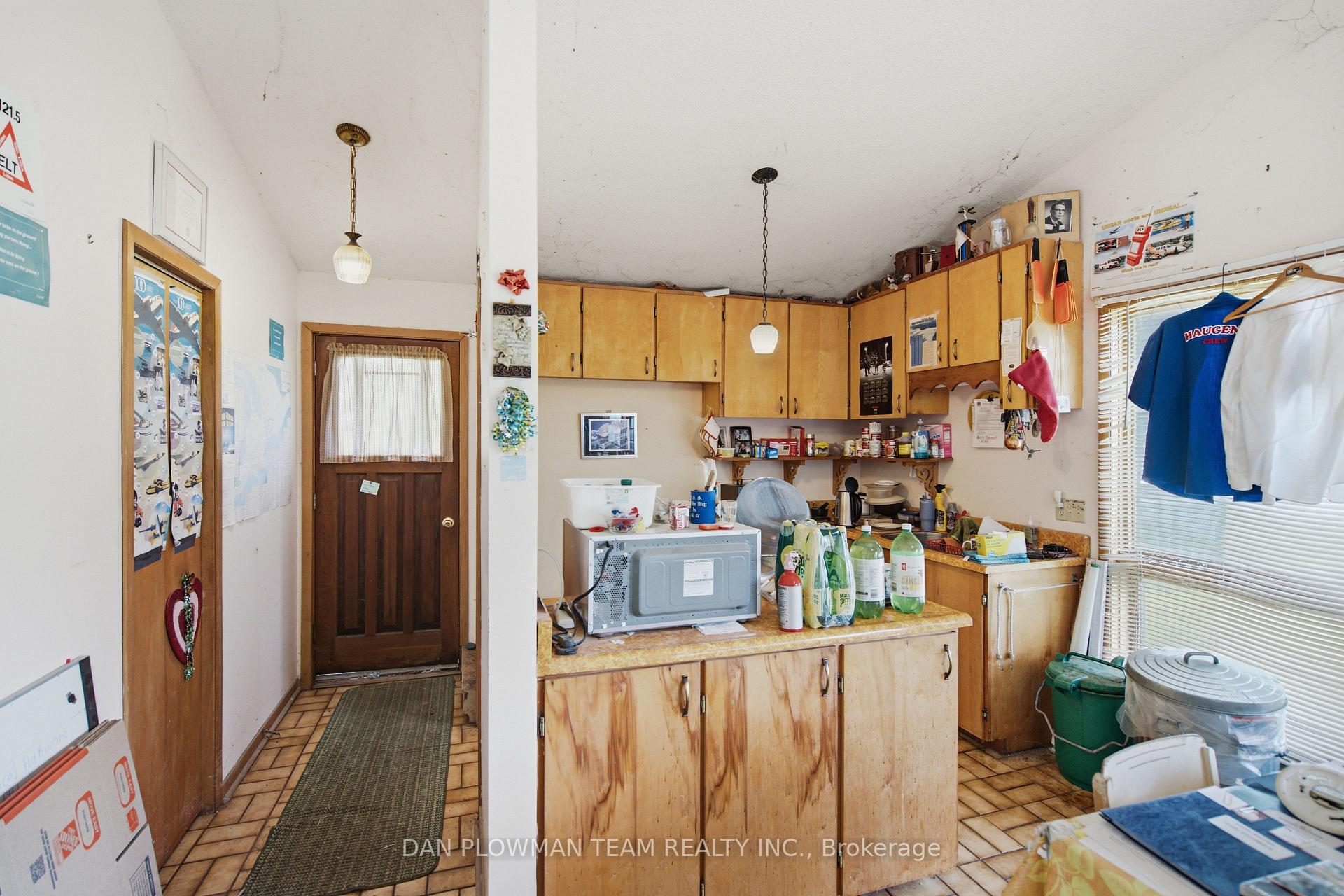 Photo 10 of 27 Park Street, Scugog, Rural Scugog — HOMEH