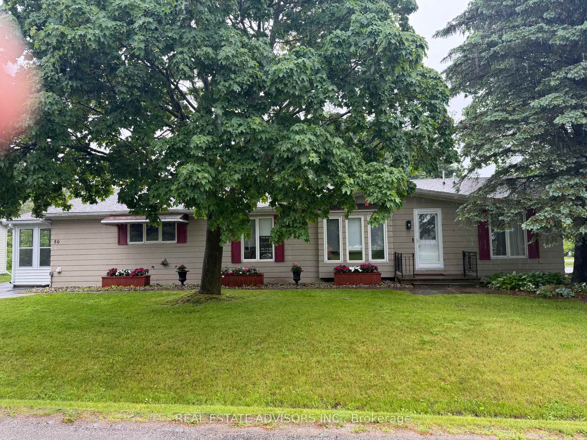 Photo 2 of 50 Juno Crescent, Georgina, Sutton & Jackson's Point — HOMEH
