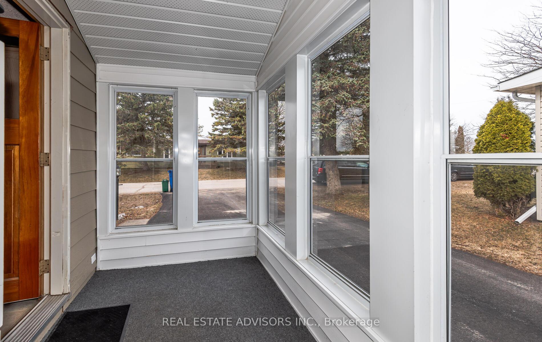 Photo 22 of 50 Juno Crescent, Georgina, Sutton & Jackson's Point — HOMEH