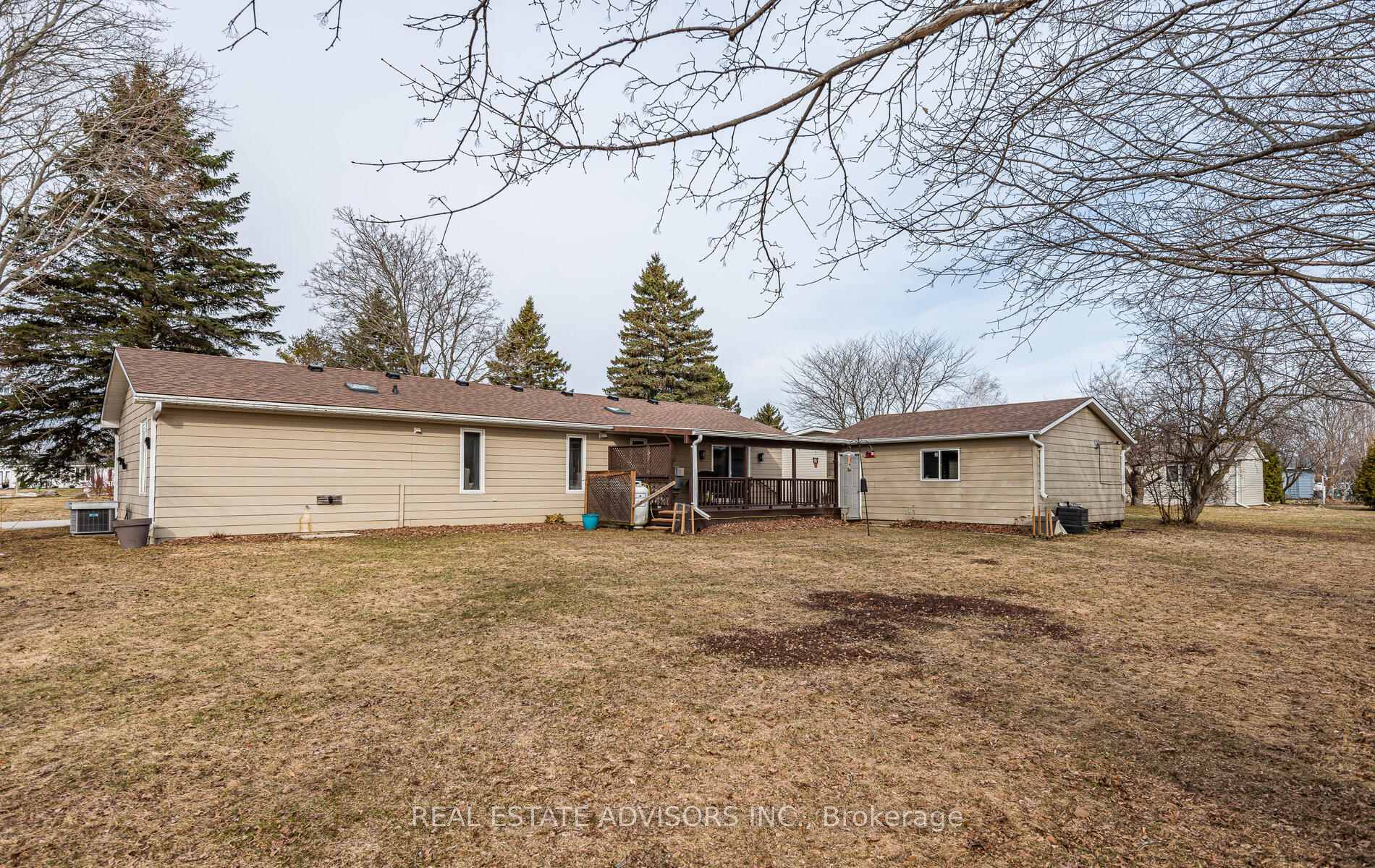 Photo 35 of 50 Juno Crescent, Georgina, Sutton & Jackson's Point — HOMEH