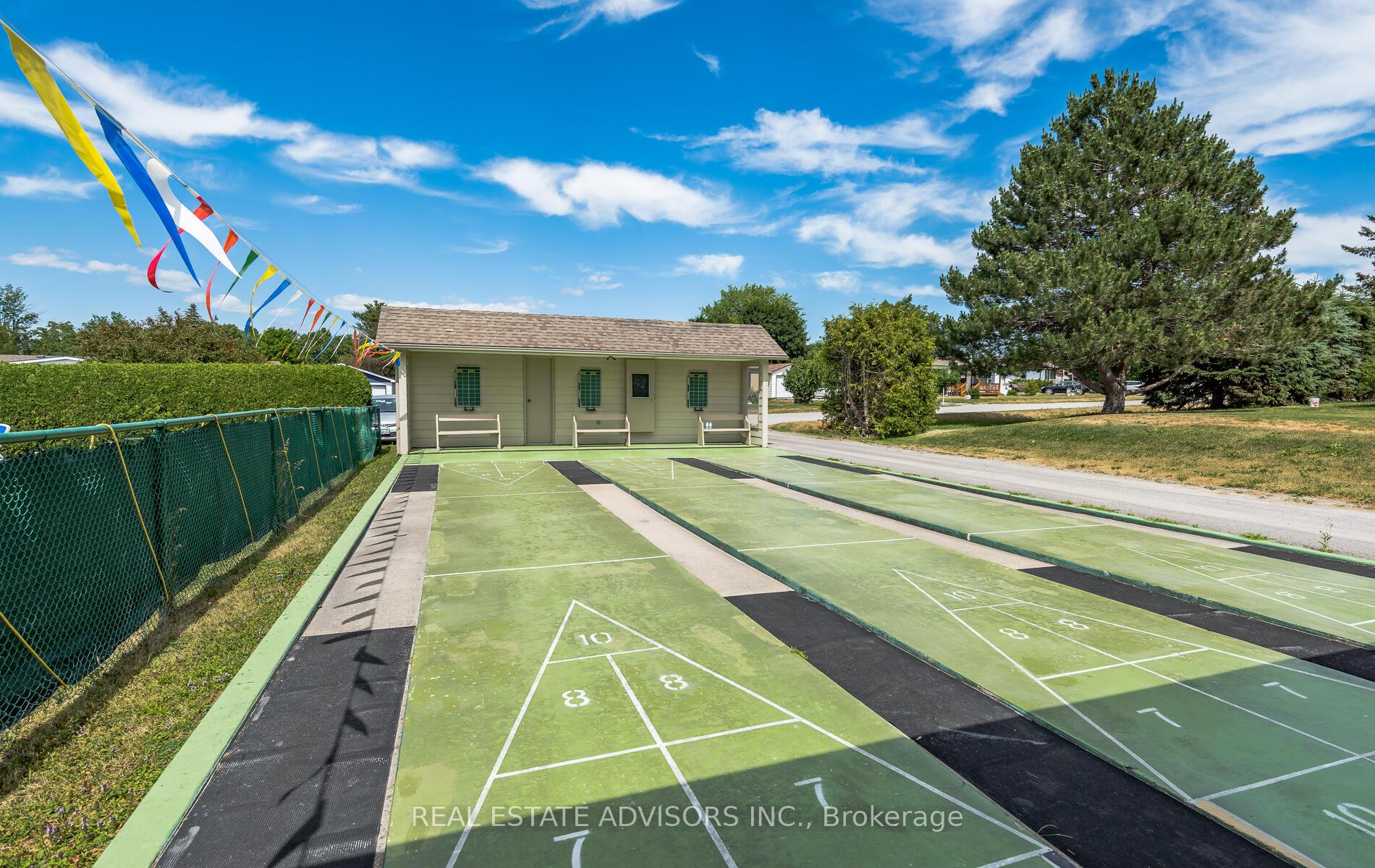 Photo 38 of 50 Juno Crescent, Georgina, Sutton & Jackson's Point — HOMEH