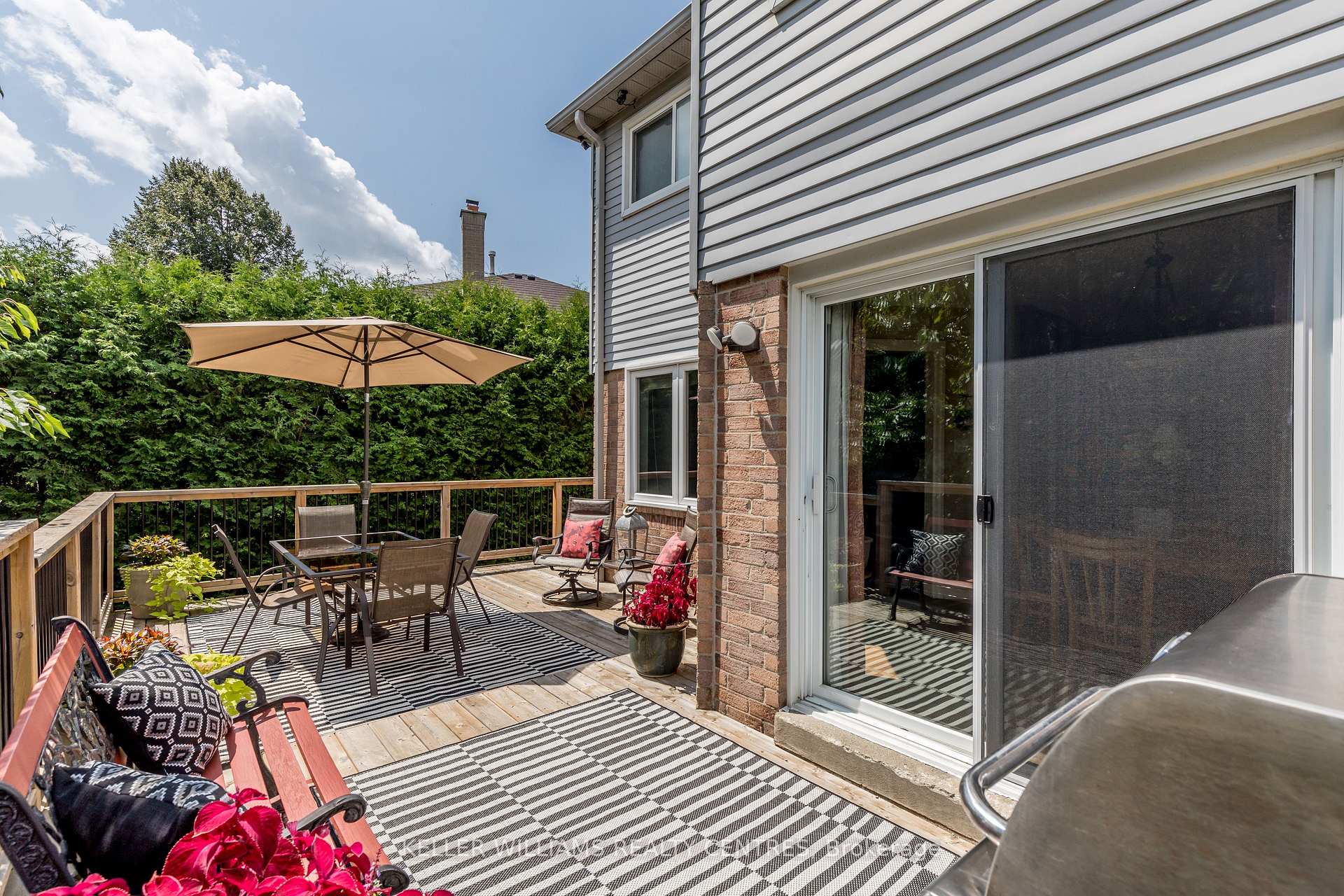 Photo 16 of 15 Beatty Crescent, Aurora, Aurora Highlands — HOMEH