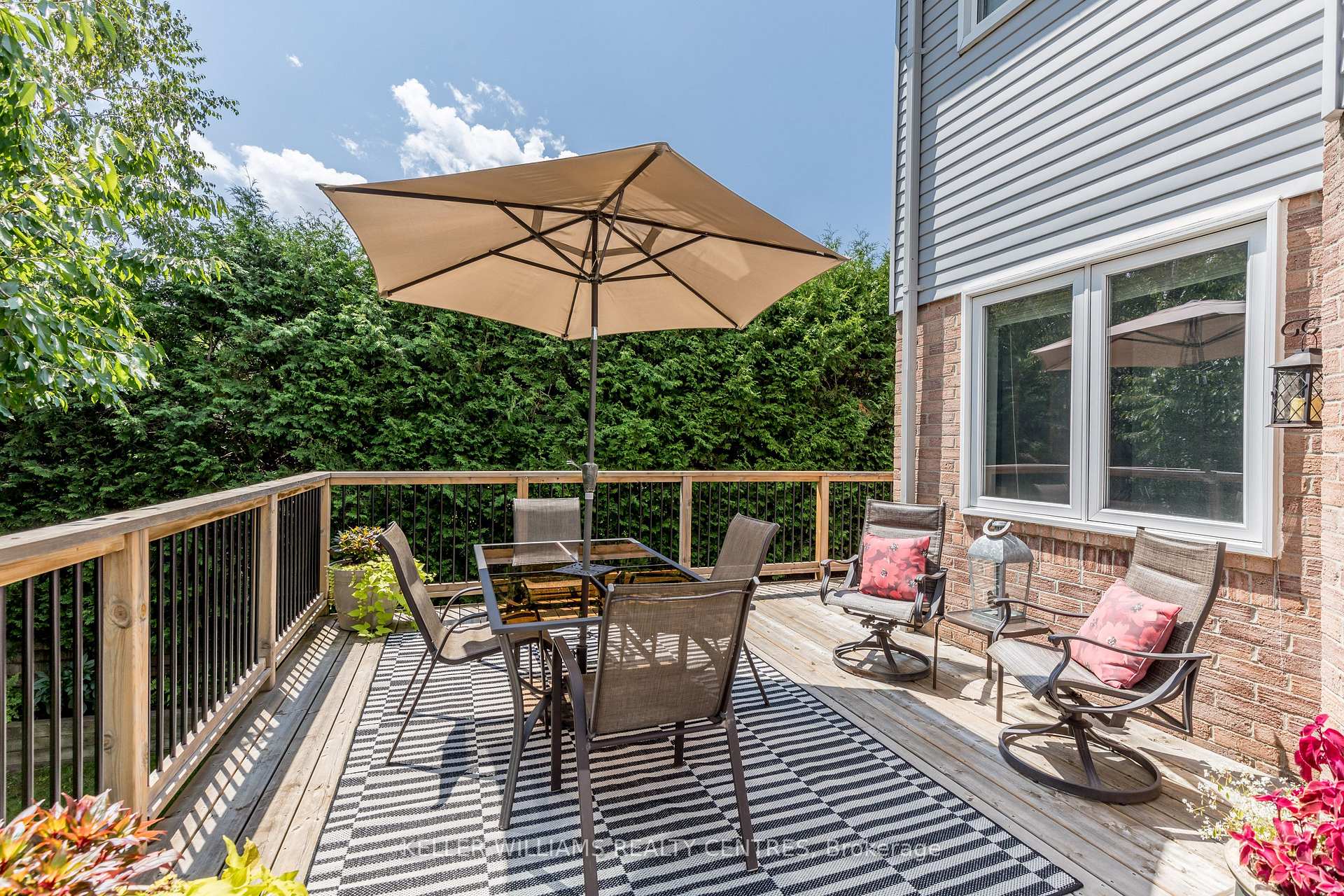 Photo 17 of 15 Beatty Crescent, Aurora, Aurora Highlands — HOMEH