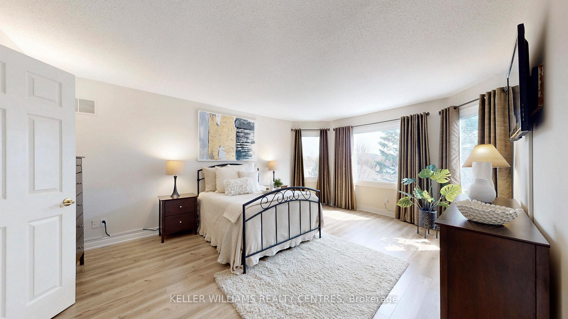 Photo 22 of 15 Beatty Crescent, Aurora, Aurora Highlands — HOMEH