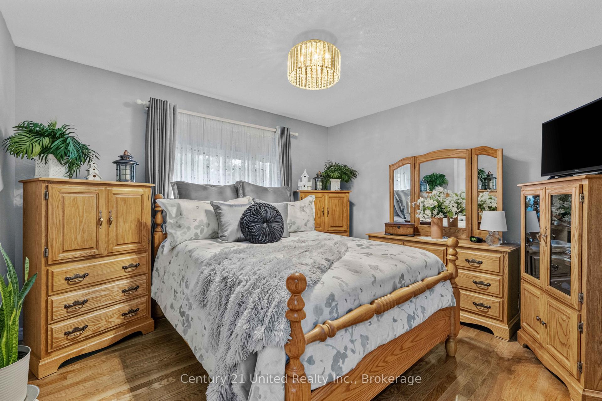 Photo 6 of 975 8th Line, Selwyn — HOMEH