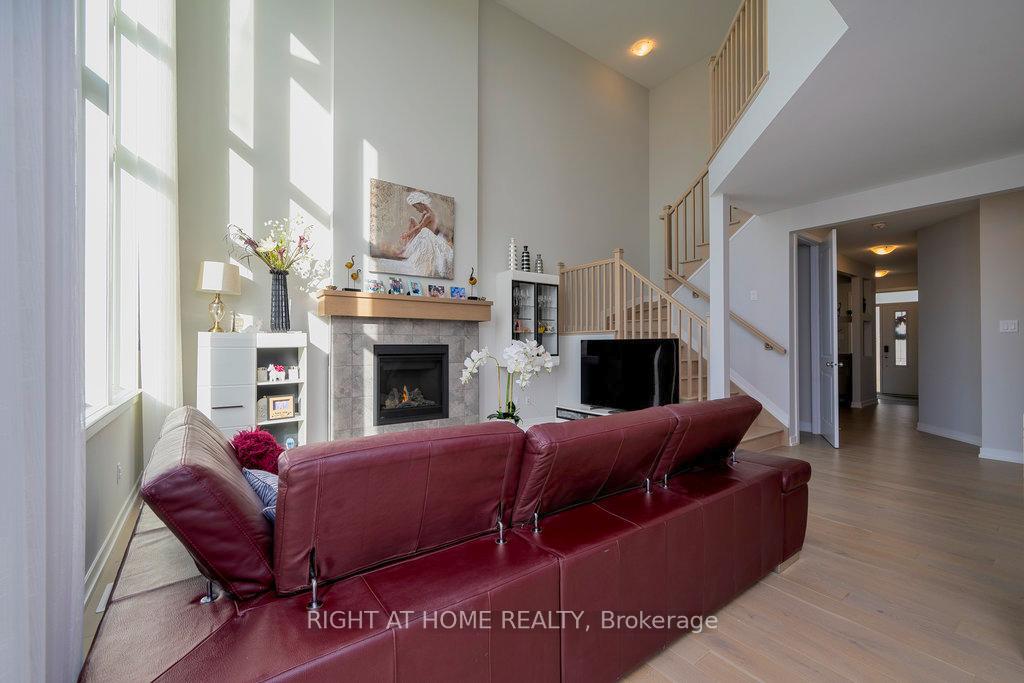 Photo 11 of 159 Boulonnais Grove, Ottawa, Kanata - Emerald Meadows/Trailwest — HOMEH