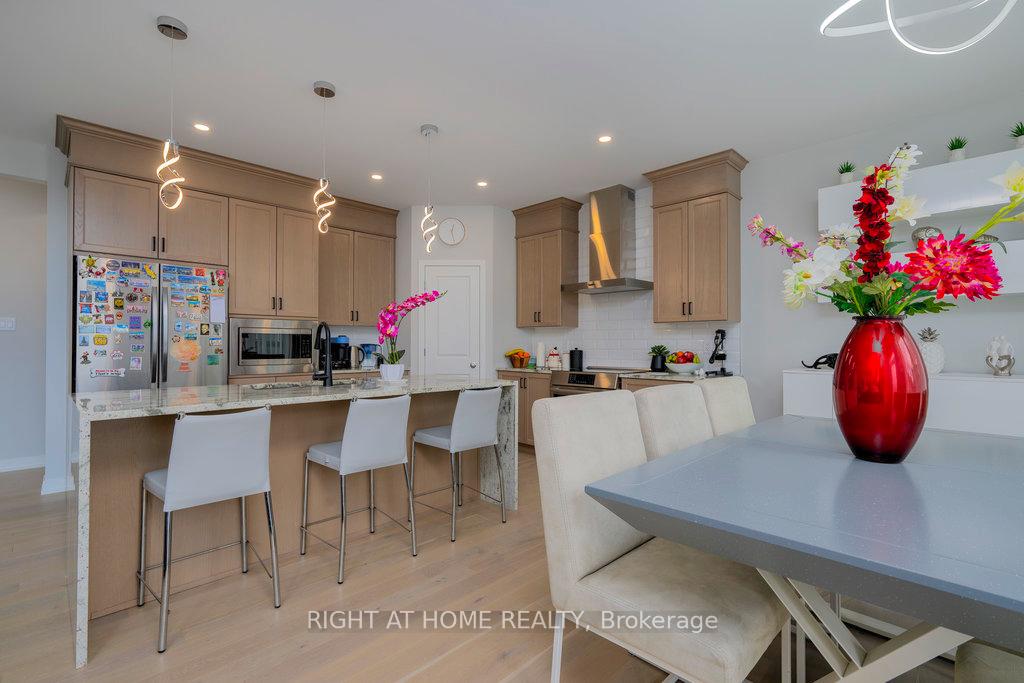 Photo 20 of 159 Boulonnais Grove, Ottawa, Kanata - Emerald Meadows/Trailwest — HOMEH