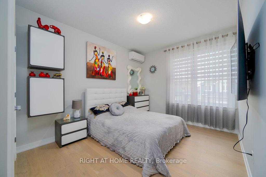 Photo 33 of 159 Boulonnais Grove, Ottawa, Kanata - Emerald Meadows/Trailwest — HOMEH