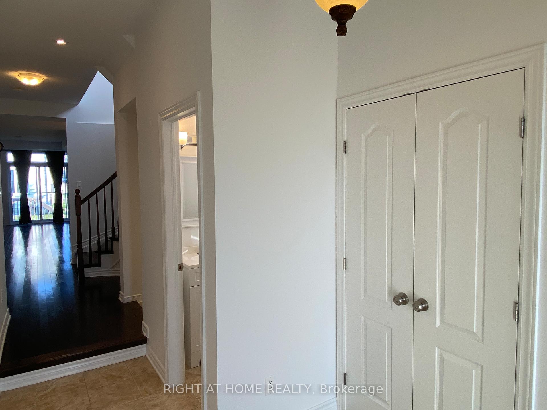 Photo 3 of 1201 Alson Mills Way, Ottawa, Kanata - Emerald Meadows/Trailwest — HOMEH