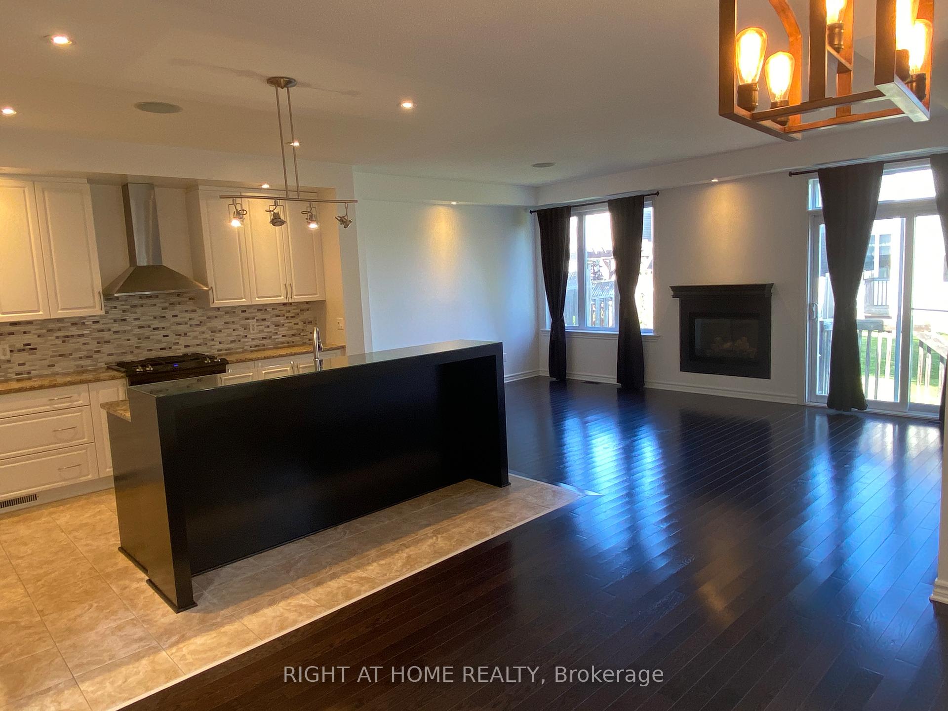 Photo 8 of 1201 Alson Mills Way, Ottawa, Kanata - Emerald Meadows/Trailwest — HOMEH