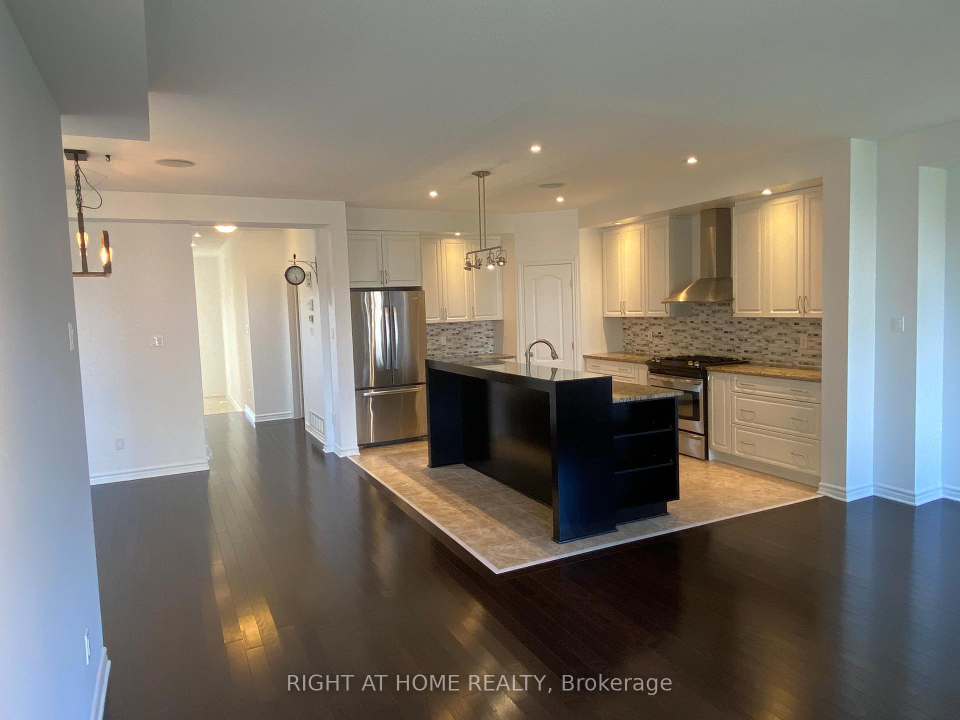 Photo 11 of 1201 Alson Mills Way, Ottawa, Kanata - Emerald Meadows/Trailwest — HOMEH