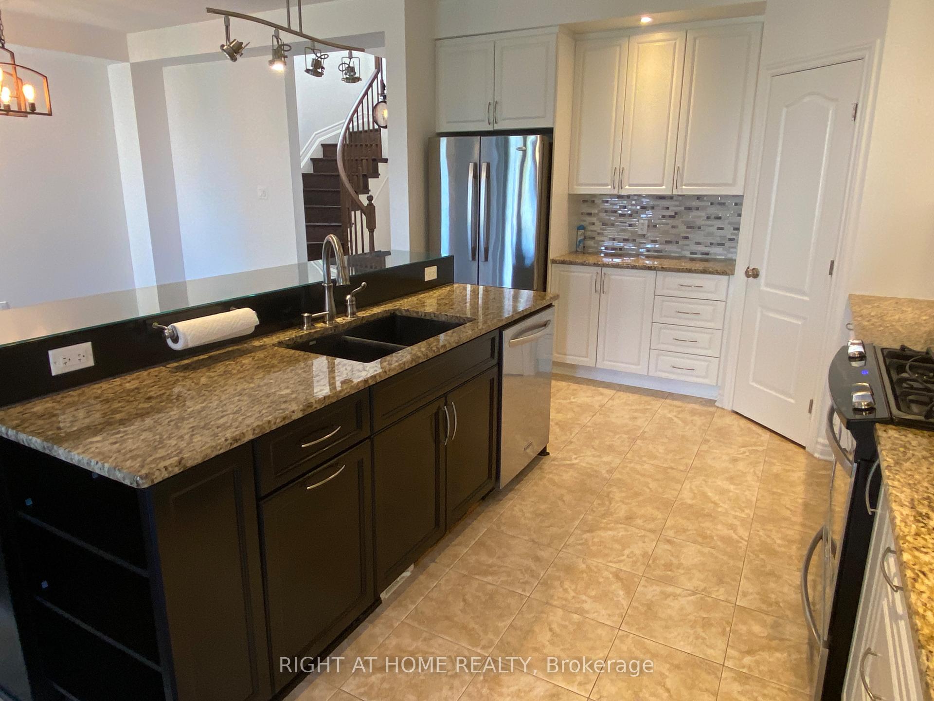Photo 14 of 1201 Alson Mills Way, Ottawa, Kanata - Emerald Meadows/Trailwest — HOMEH