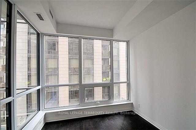 Photo 10 of Unit 206, 8 Mercer Street, Toronto, Waterfront Communities — HOMEH