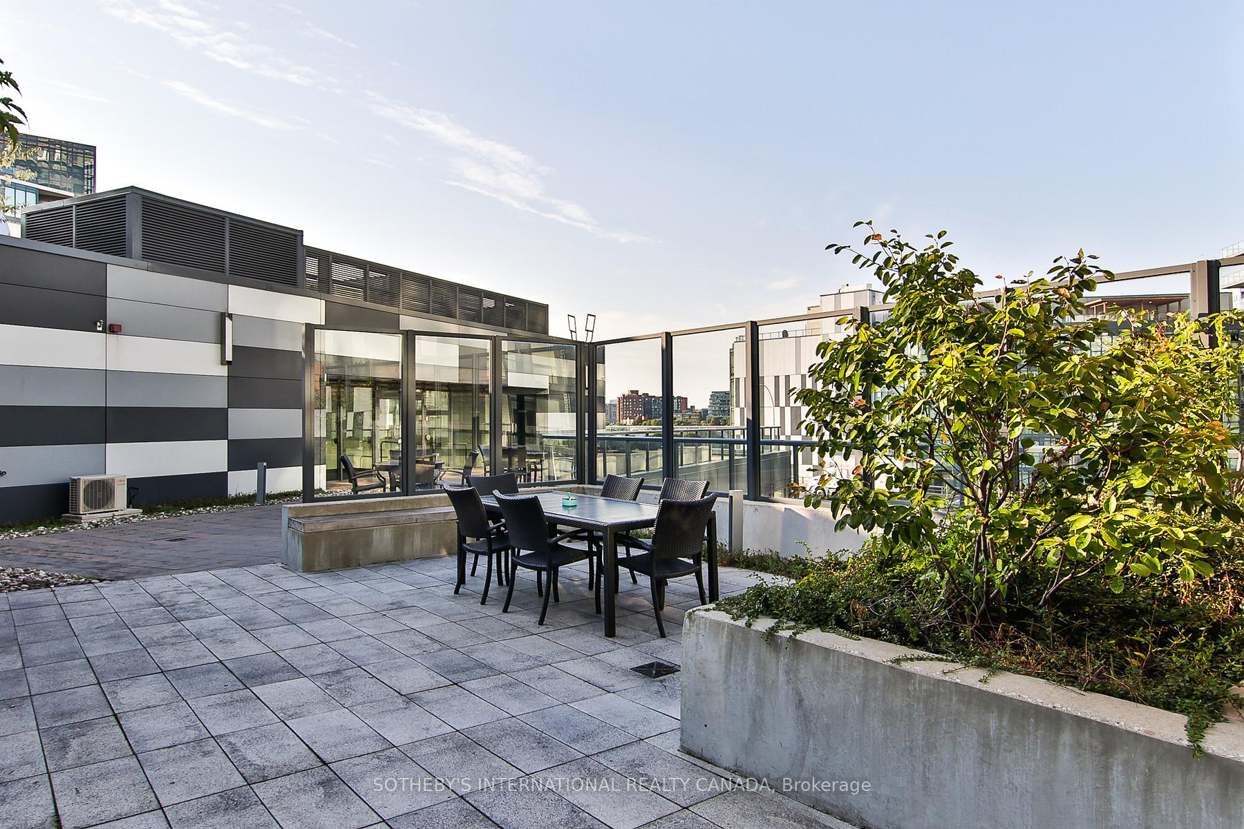 Photo 10 of Unit 902, 20 Bruyeres Mews, Toronto, Niagara — HOMEH