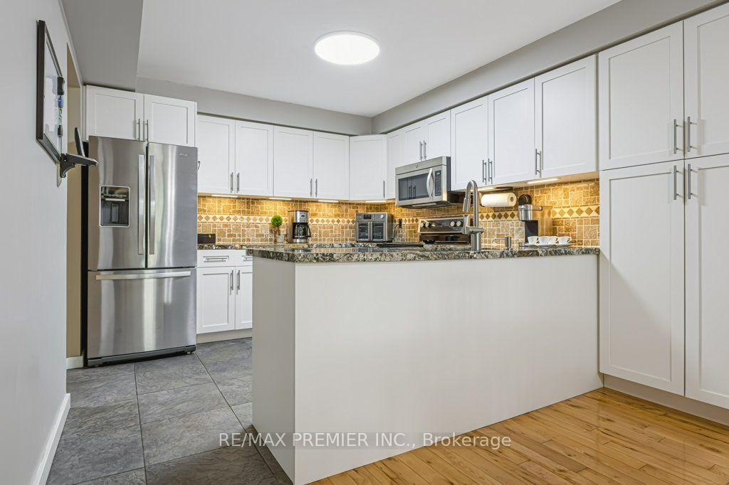 Photo 10 of 93 Kate Aitken Crescent, New Tecumseth, Beeton — HOMEH