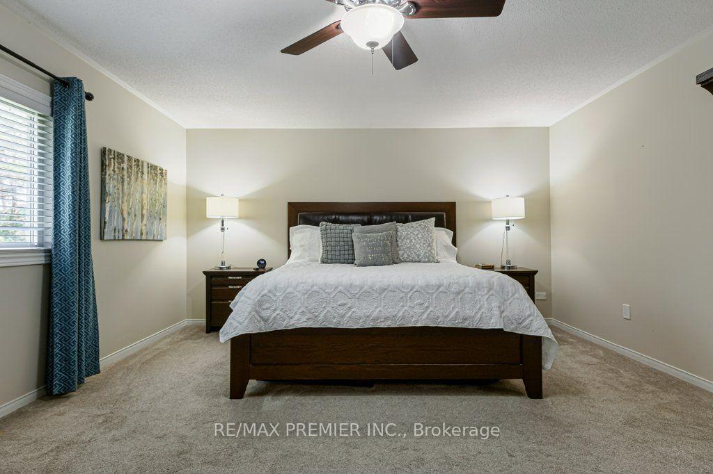 Photo 20 of 93 Kate Aitken Crescent, New Tecumseth, Beeton — HOMEH