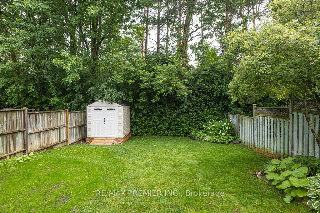 Photo 38 of 93 Kate Aitken Crescent, New Tecumseth, Beeton — HOMEH
