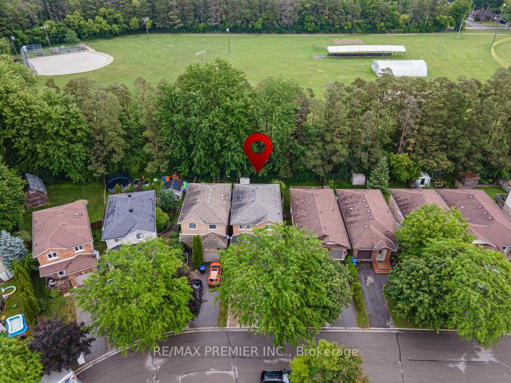 Photo 40 of 93 Kate Aitken Crescent, New Tecumseth, Beeton — HOMEH
