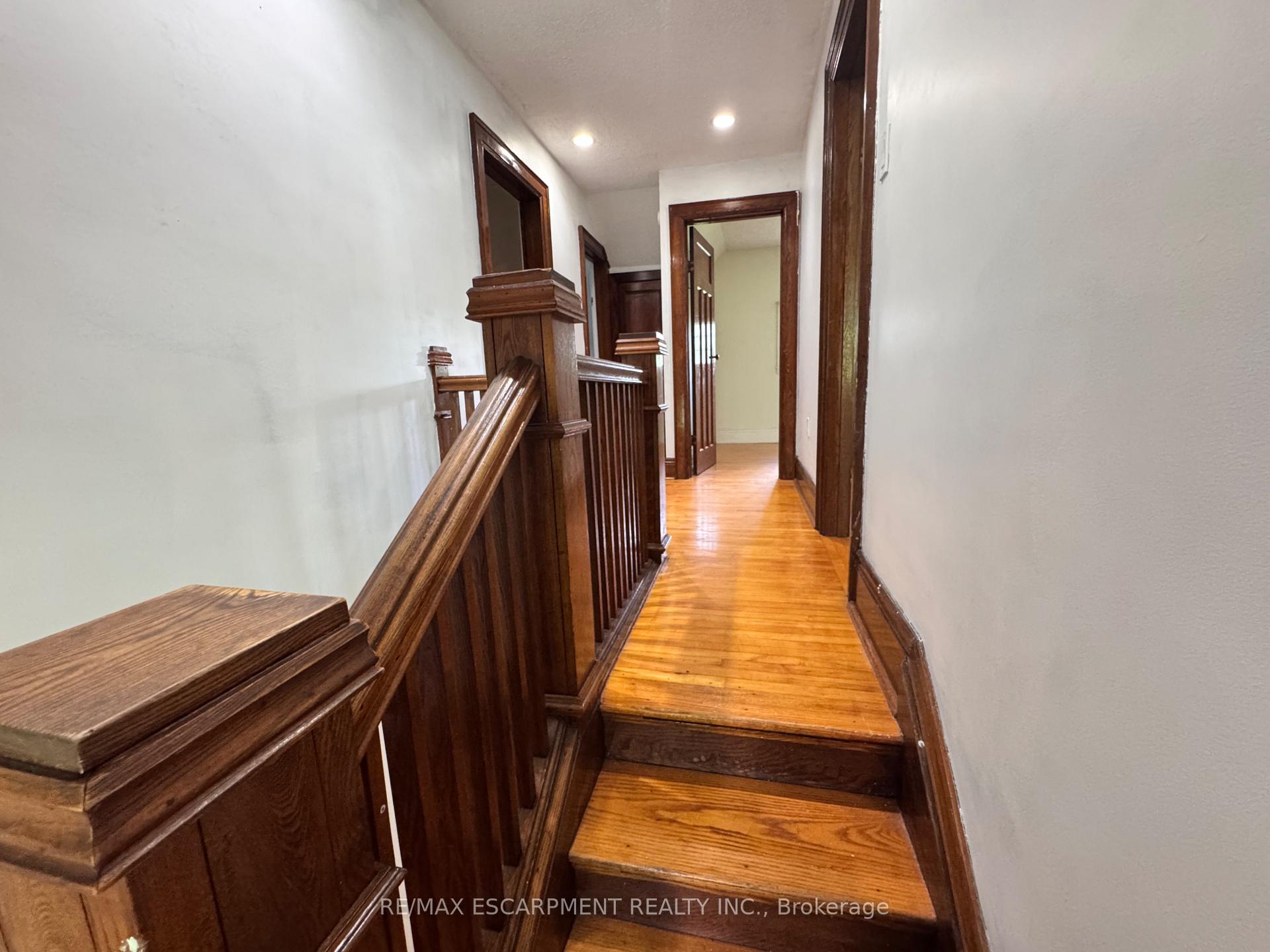 Photo 10 of 62 Plains Road E, Burlington, LaSalle — HOMEH