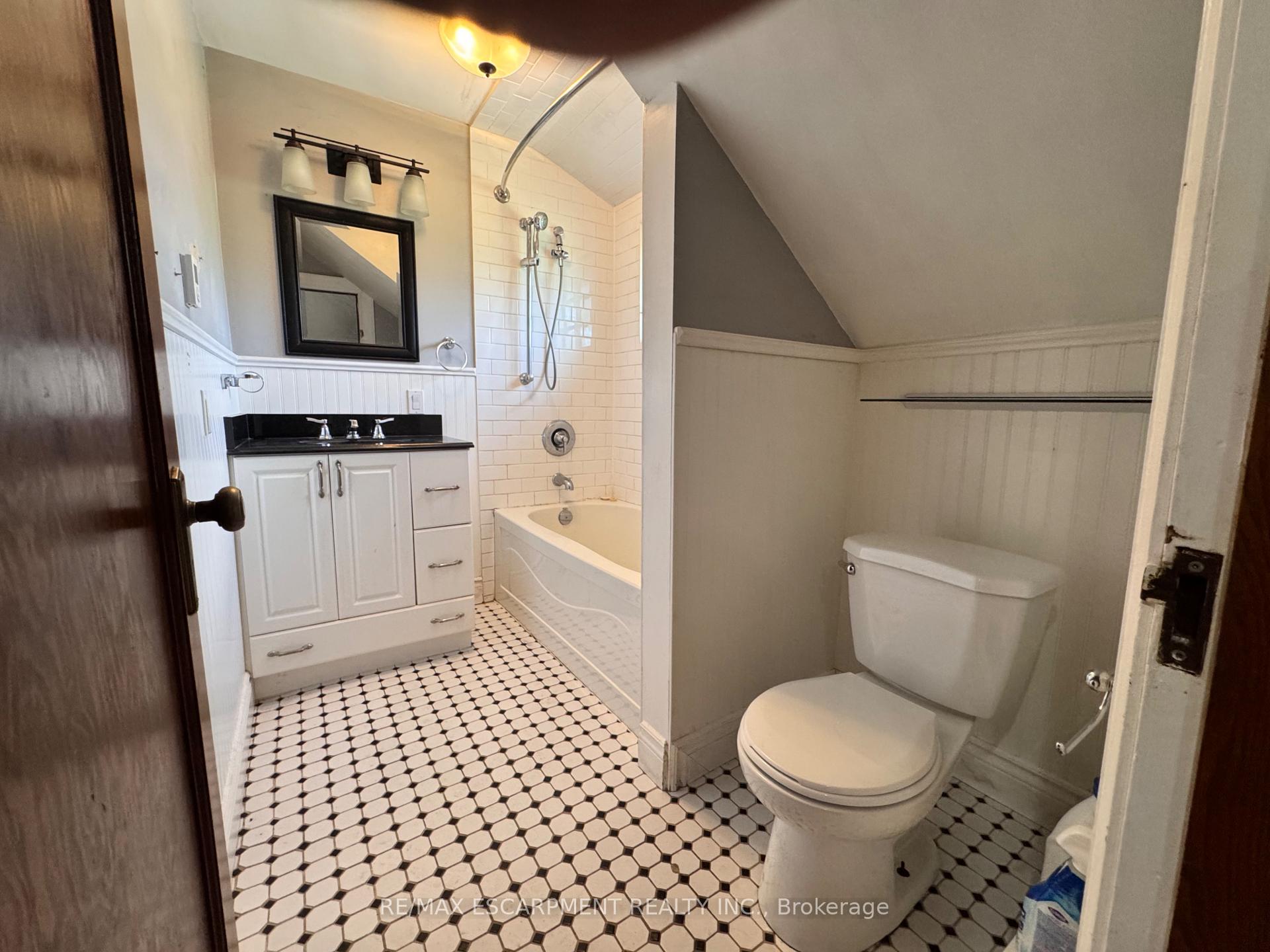 Photo 15 of 62 Plains Road E, Burlington, LaSalle — HOMEH