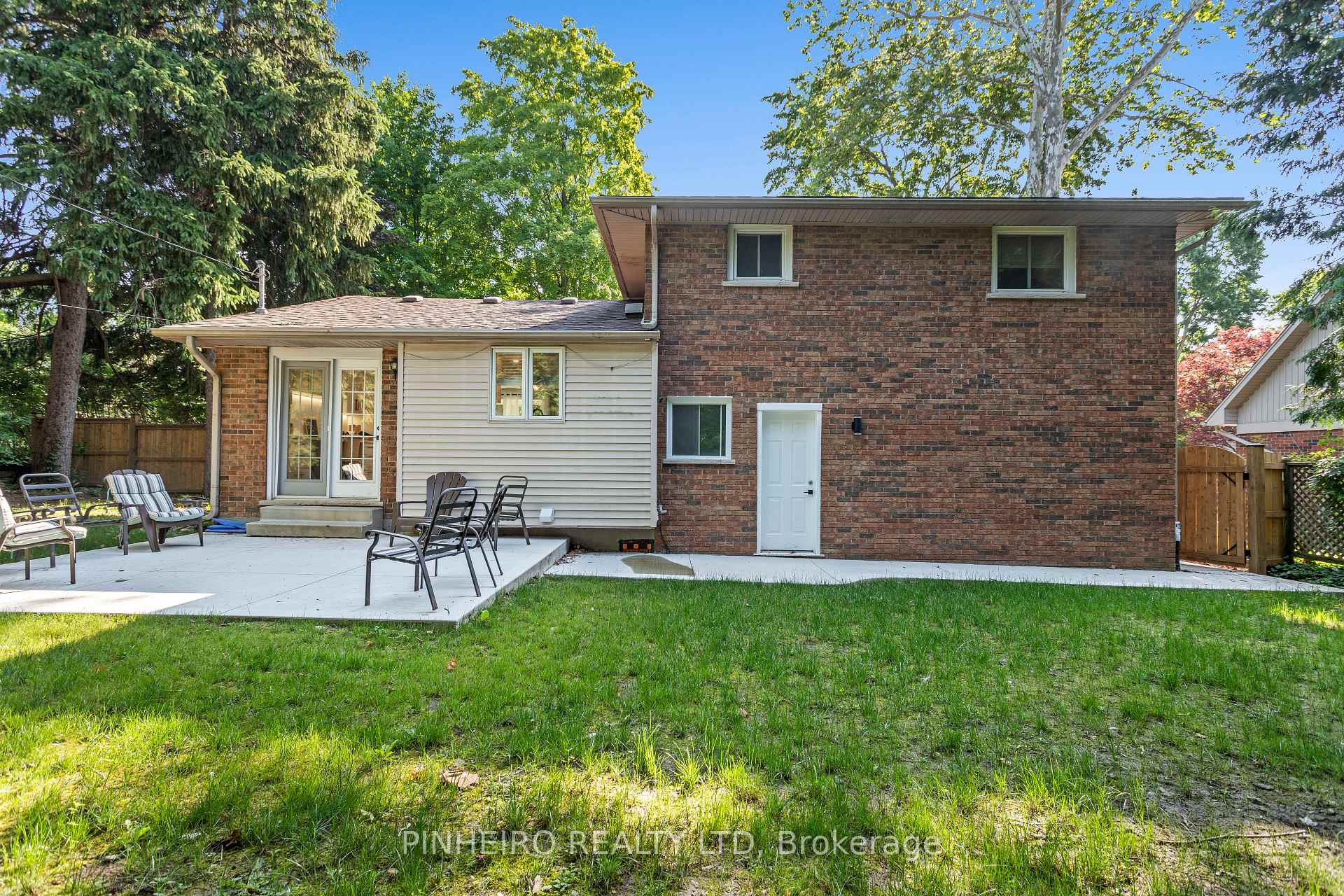 Photo 4 of 1543 Stoneybrook Crescent, London, North G — HOMEH