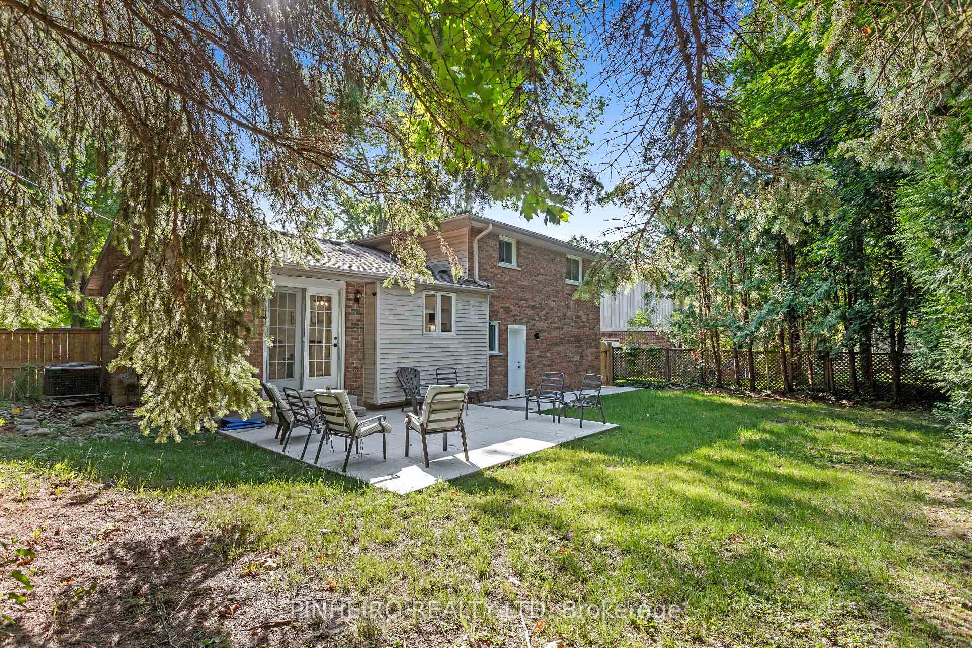Photo 5 of 1543 Stoneybrook Crescent, London, North G — HOMEH